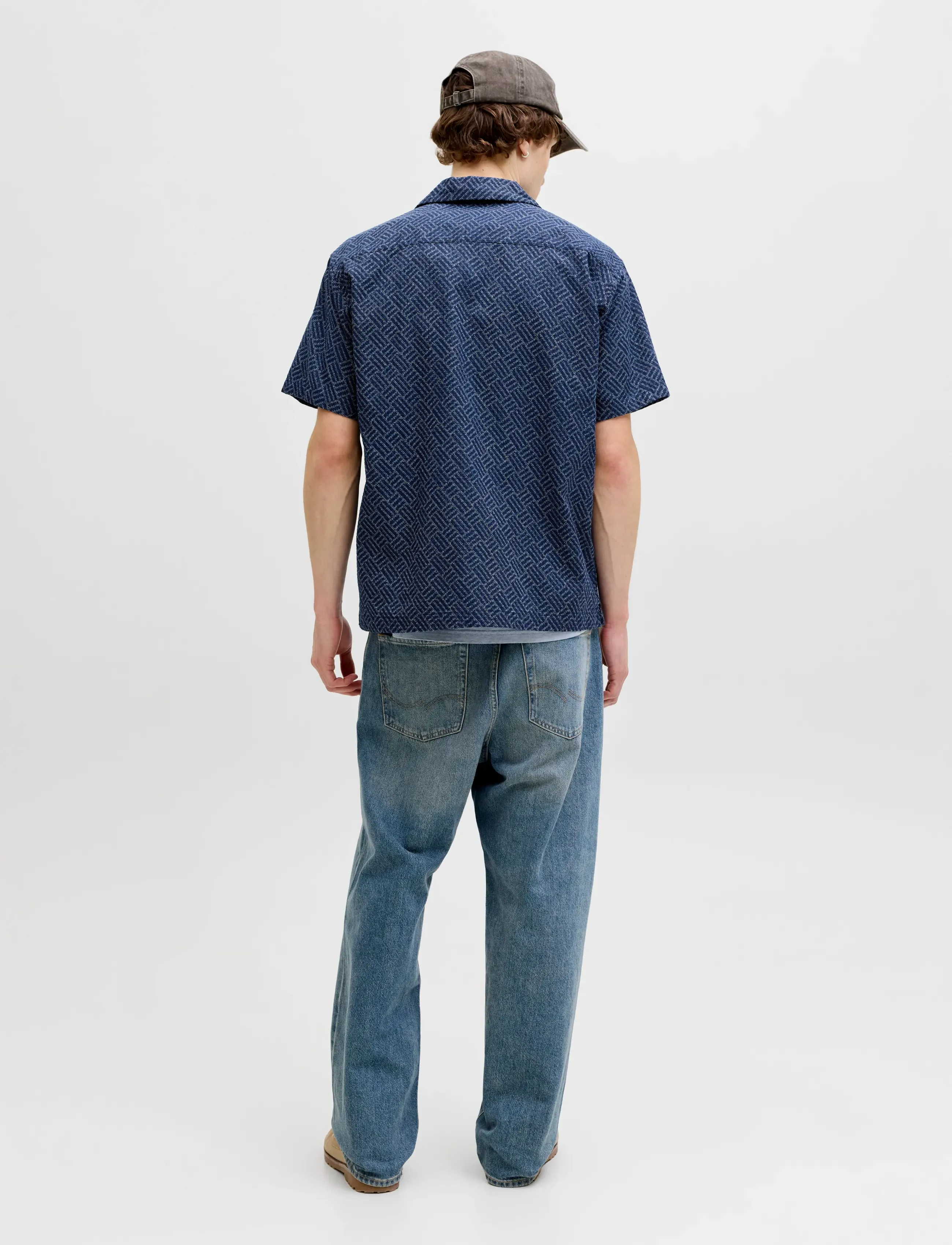 Jack & Jones - JPRBLUWINSON PRINT DOBBY S/S SHIRT LN - mønstrede skjorter - pageant blue - 2