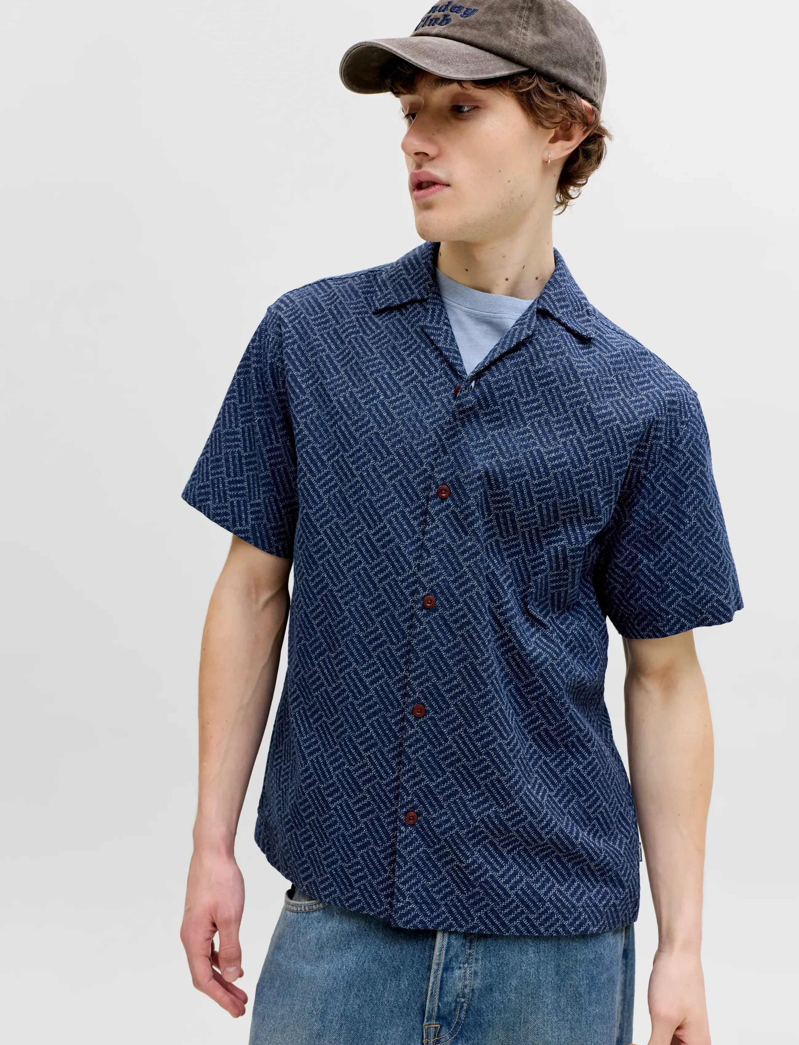 Jack & Jones - JPRBLUWINSON PRINT DOBBY S/S SHIRT LN - mønstrede skjorter - pageant blue - 4