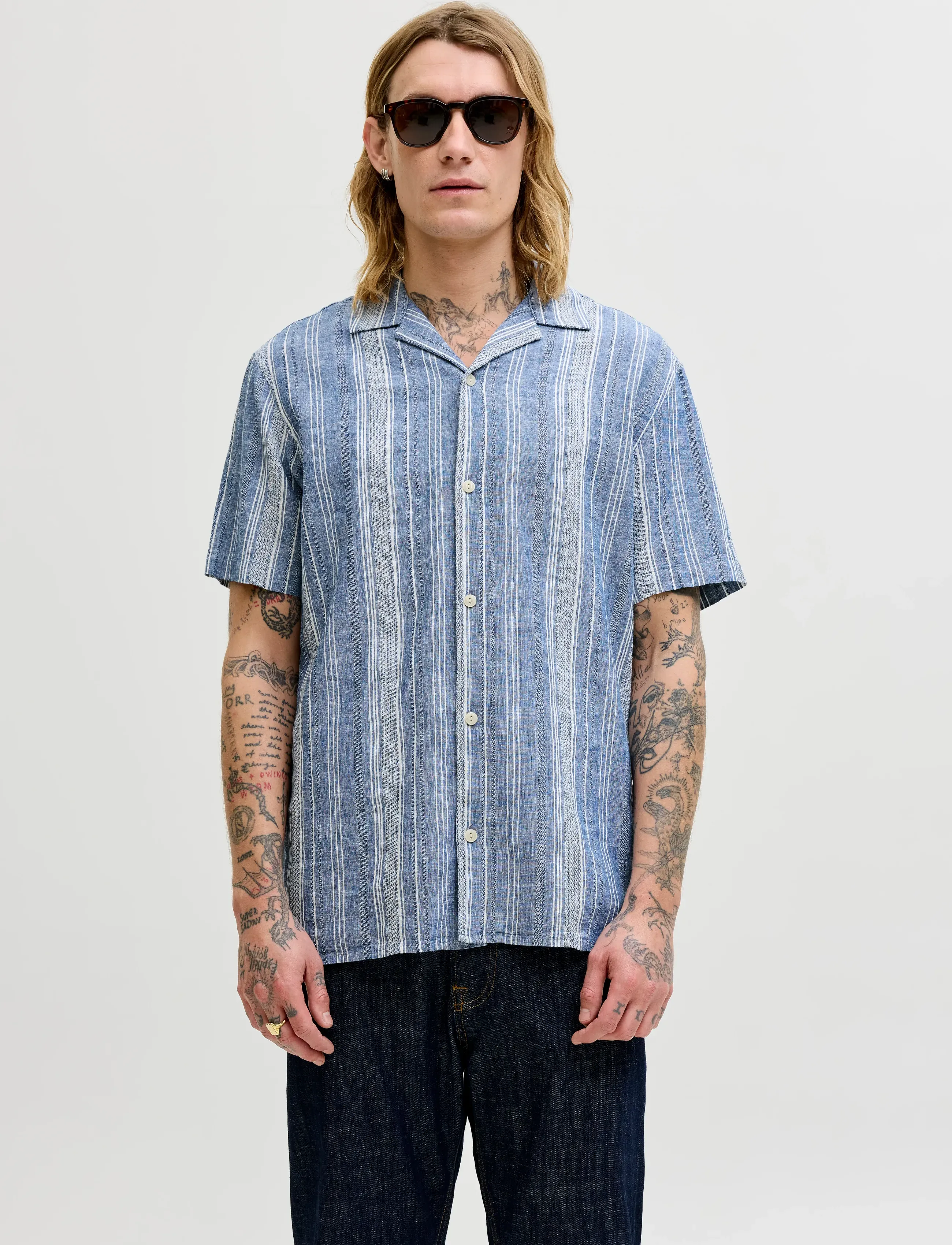 Jack & Jones Jprblusummer Lin. Blen Dobby Ss Shirt Sn, Mænd, Stribet Kortærmet Hørskjorte Med Camp Krave, Blå, Str: XS