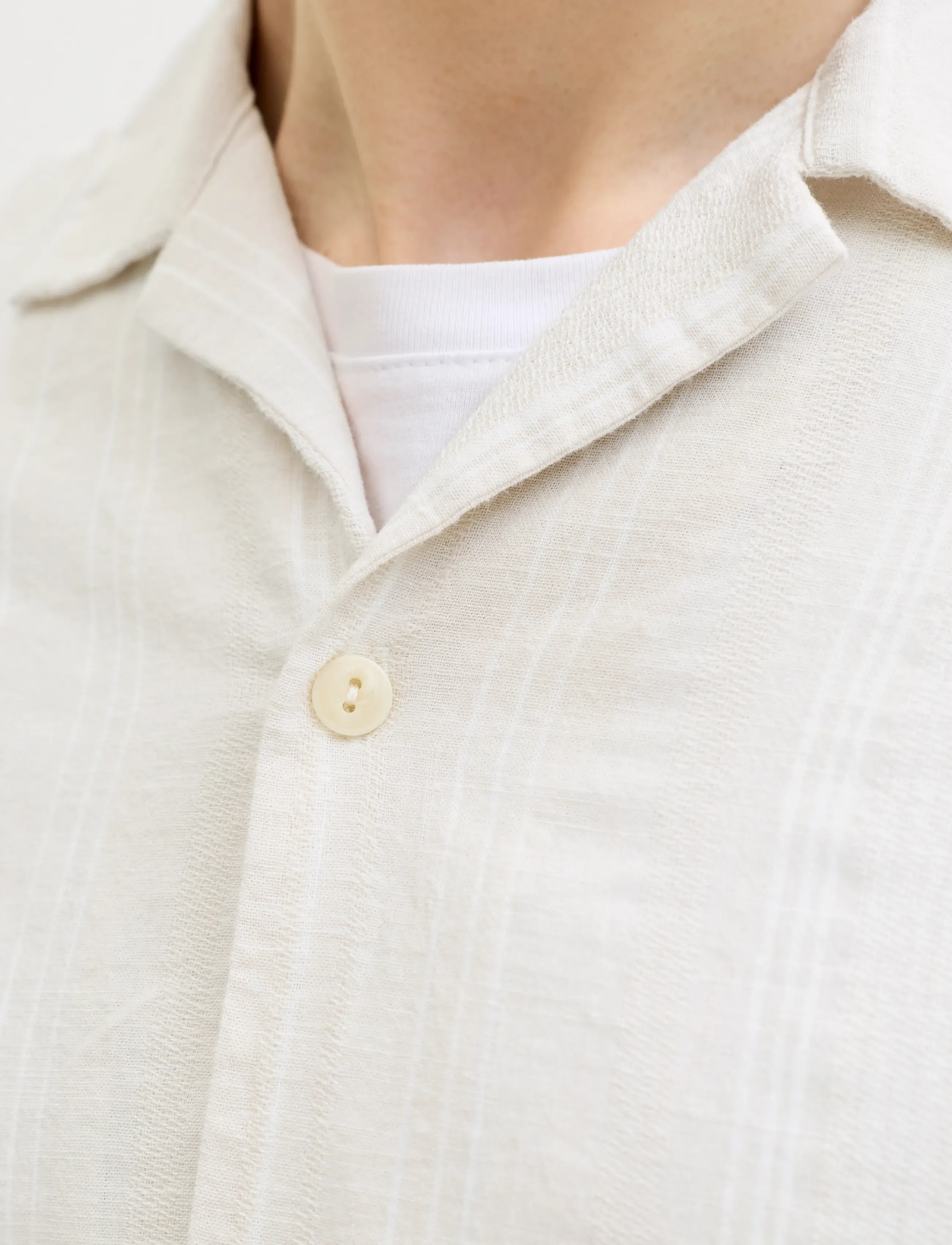 Jack & Jones - JPRBLUSUMMER LIN. BLEN DOBBY SS SHIRT SN - stribede skjorter - lemon pepper - 4
