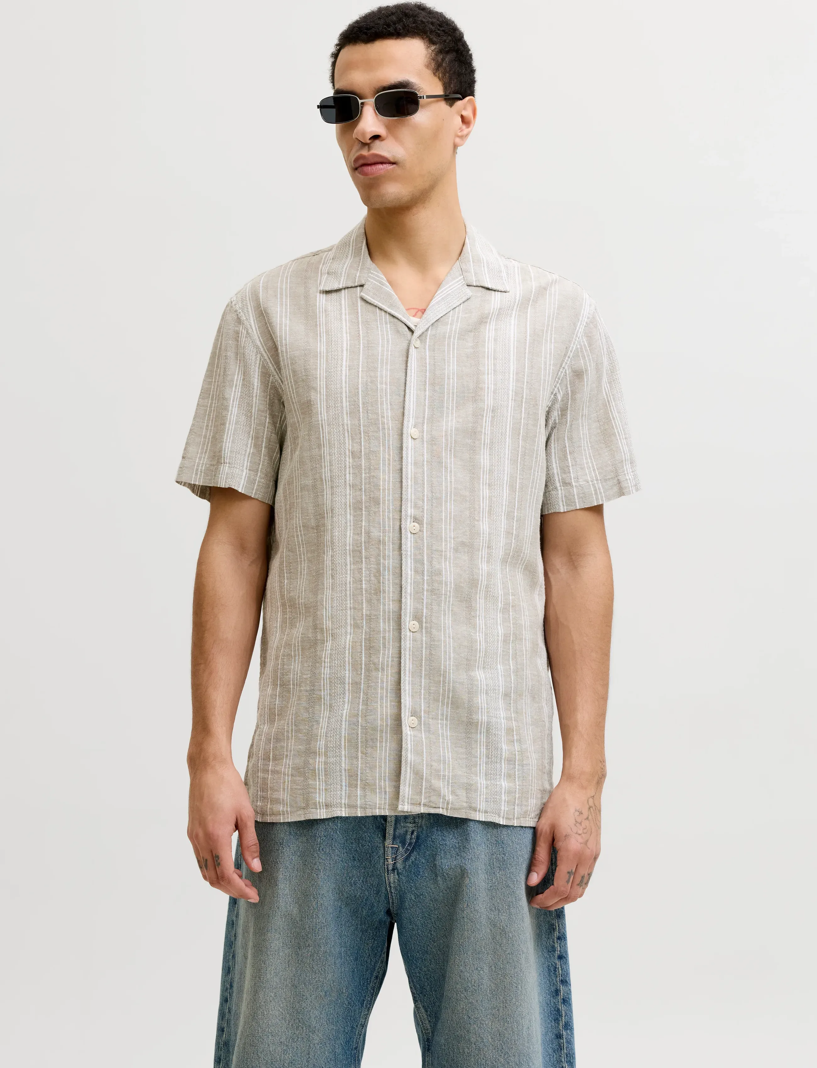 Jack & Jones JPRBLUSUMMER LIN. BLEN DOBBY SS SHIRT SN - Kortærmede skjorter - MERMAID / beige