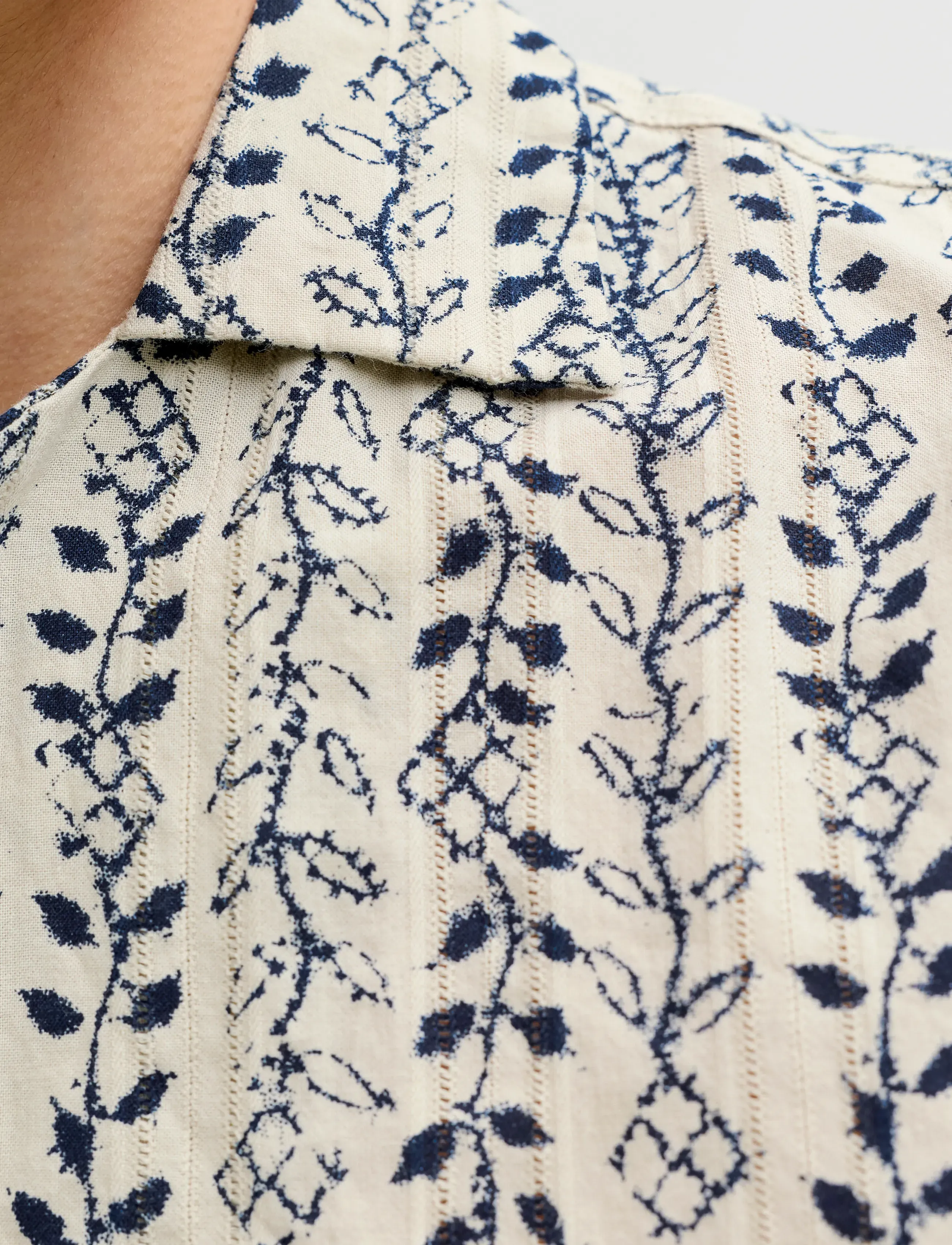 Jack & Jones - JPRBLULYON PRINT DOBBY S/S SHIRT SN - hemden mit muster - moonstruck - 4