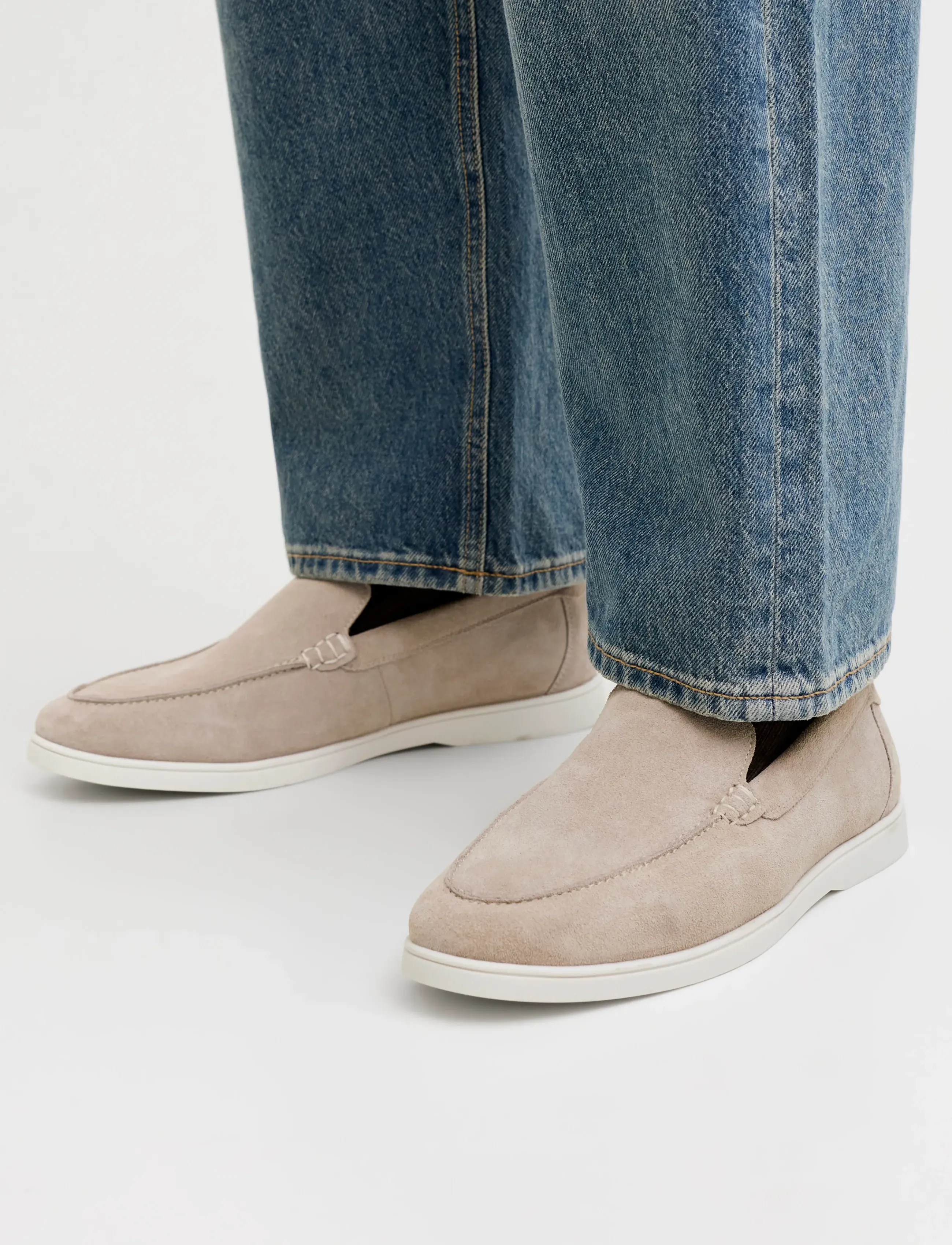 Jack & Jones JFWSLIM SUEDE LOAFER - Kollektionen - PLAZA TAUPE / white
