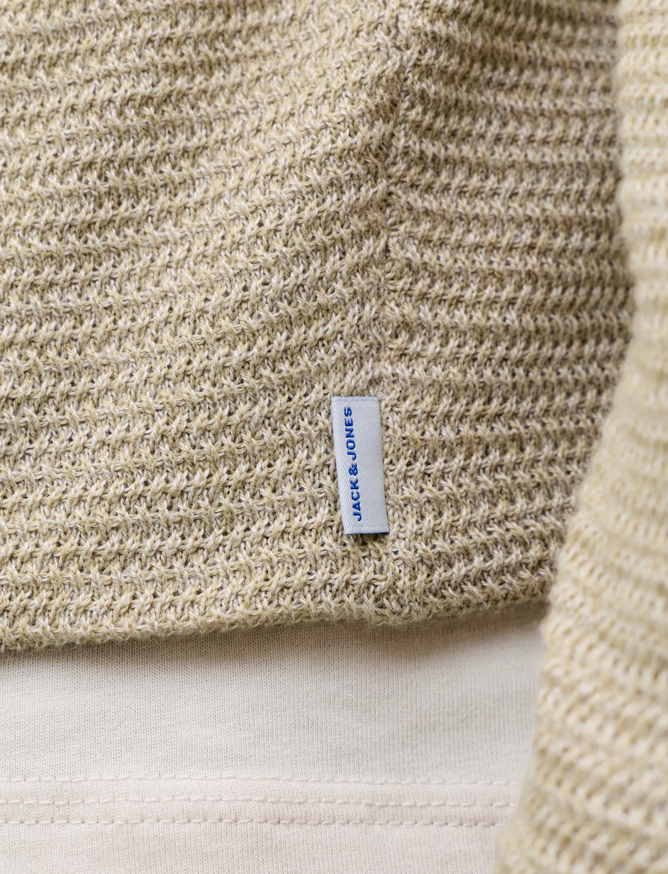 Jack & Jones JPRBLURILEY KNIT SPLIT NECK LS SN - Strickmode - LEMON PEPPER / beige