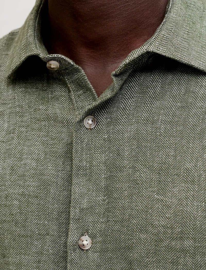 Jack & Jones - JPRBLAPARKER LINEN BLEND L/S SHIRT - hørskjorter - smokey olive - 4