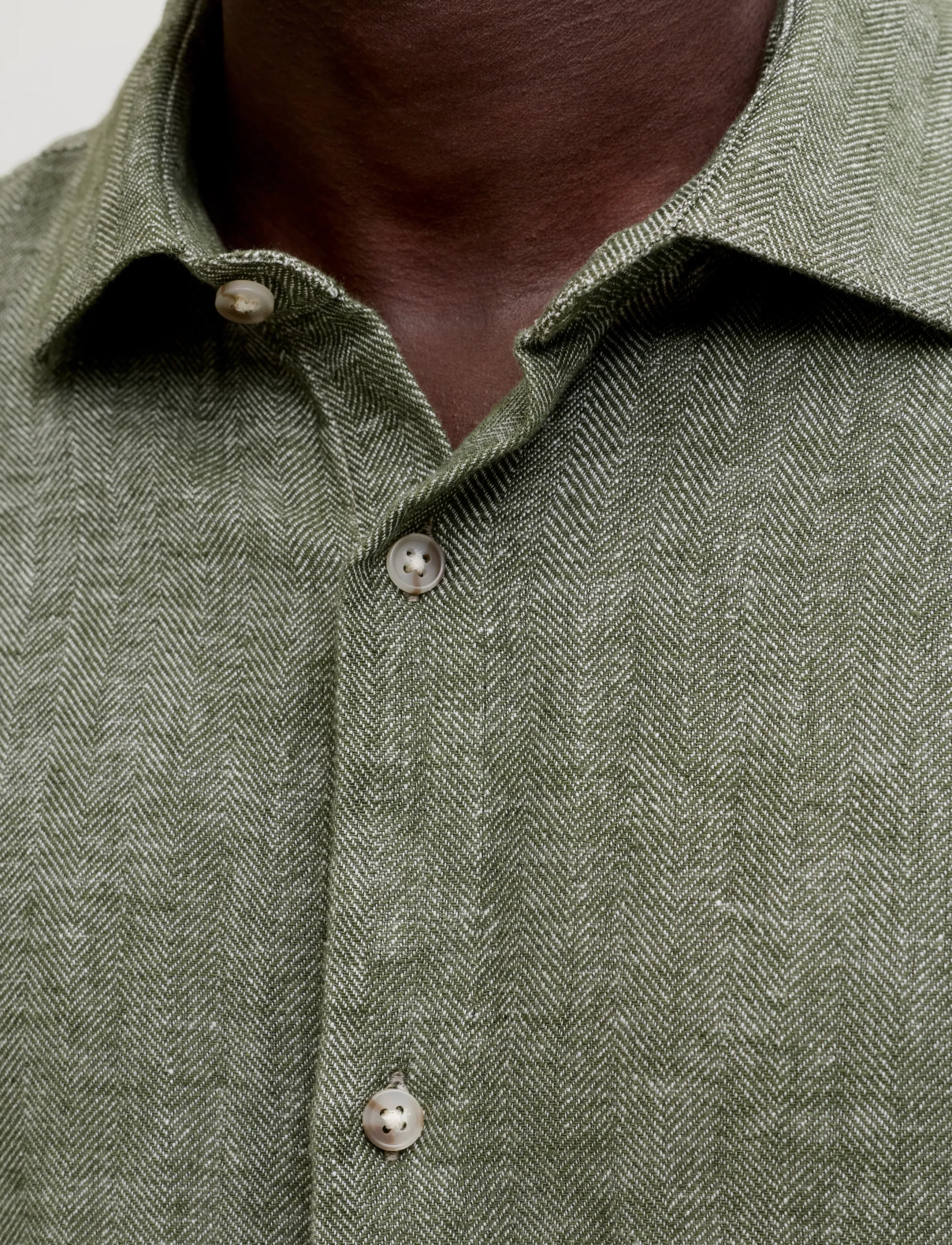 Jack & Jones - JPRBLAPARKER LINEN BLEND L/S SHIRT - linased särgid - smokey olive - 4