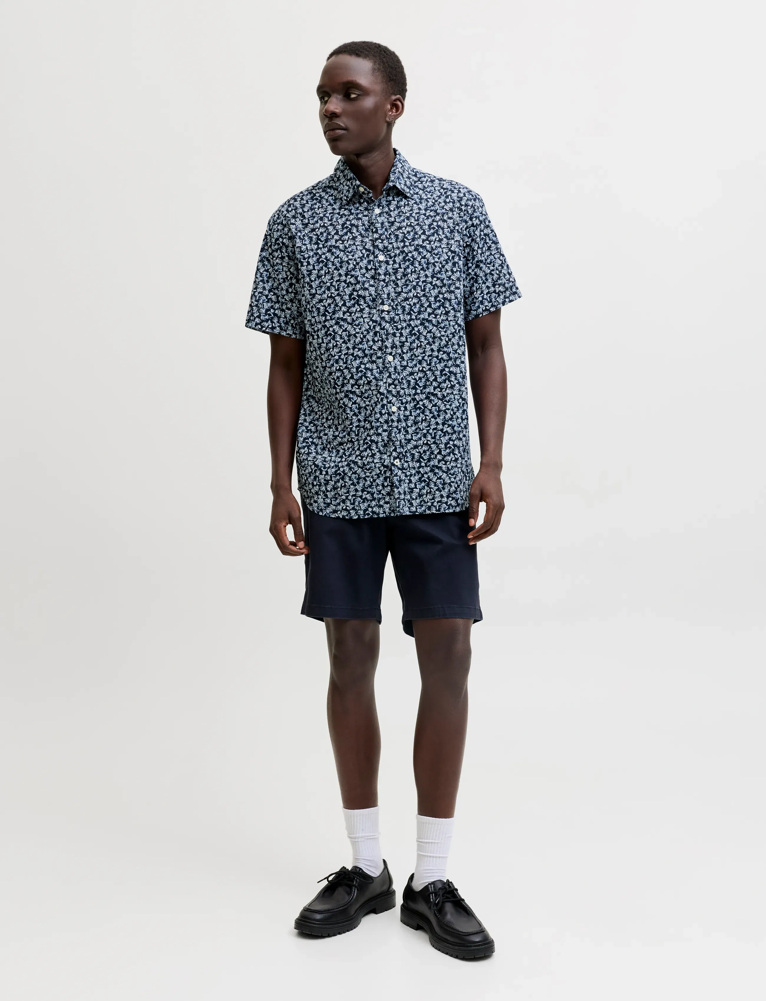 Jack & Jones - JPRBLASUMMER LINEN BL. PRINT SS SHIRT LN - mønstrede skjorter - night sky - 3