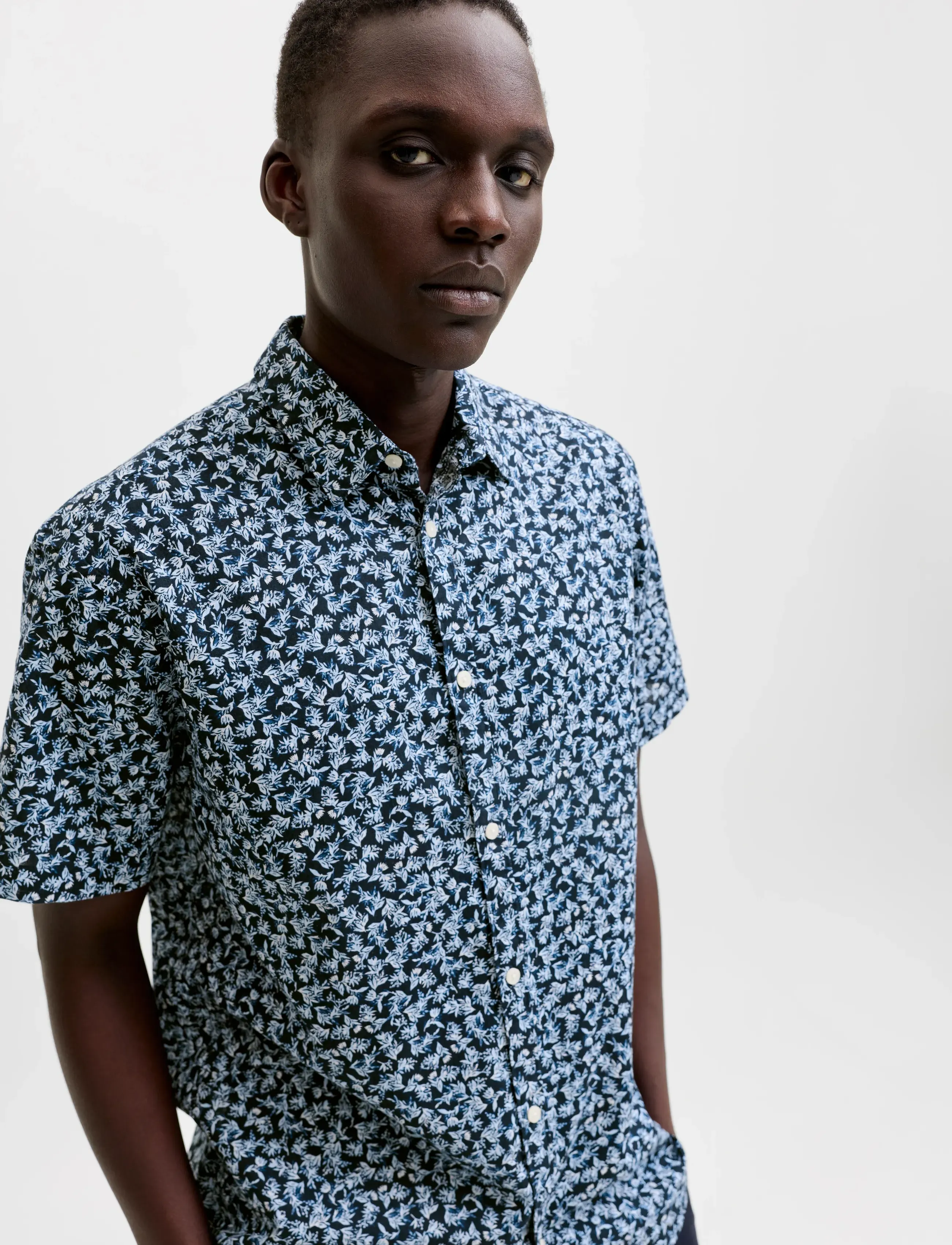 Jack & Jones - JPRBLASUMMER LINEN BL. PRINT SS SHIRT LN - mønstrede skjorter - night sky - 5