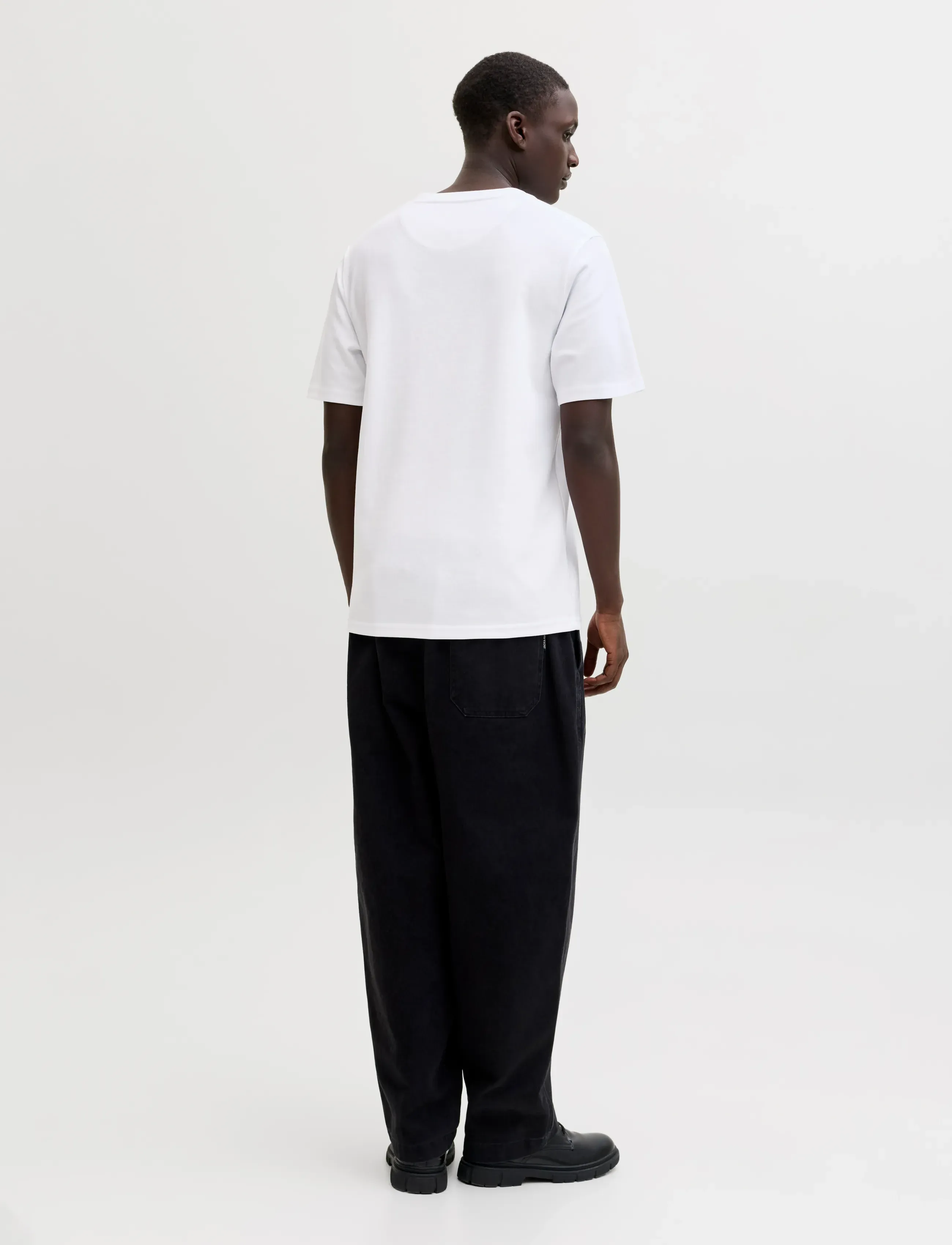 Jack & Jones - JPRBLAETHAN SS LOGO TEE SN - kortärmade t-shirts - bright white - 3