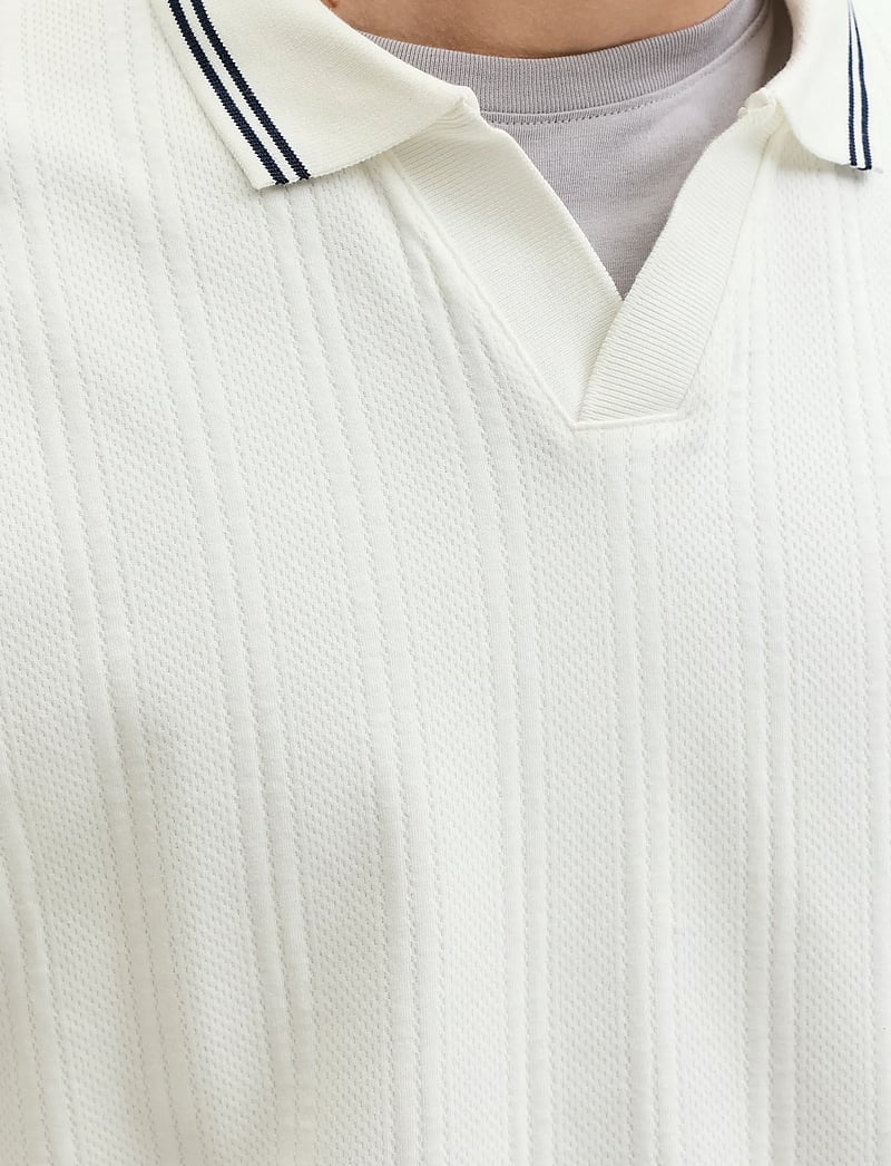 Jack & Jones - JORNIAGARA SWEAT SPLIT NECK - pikkade varrukatega polod - cloud dancer - 4