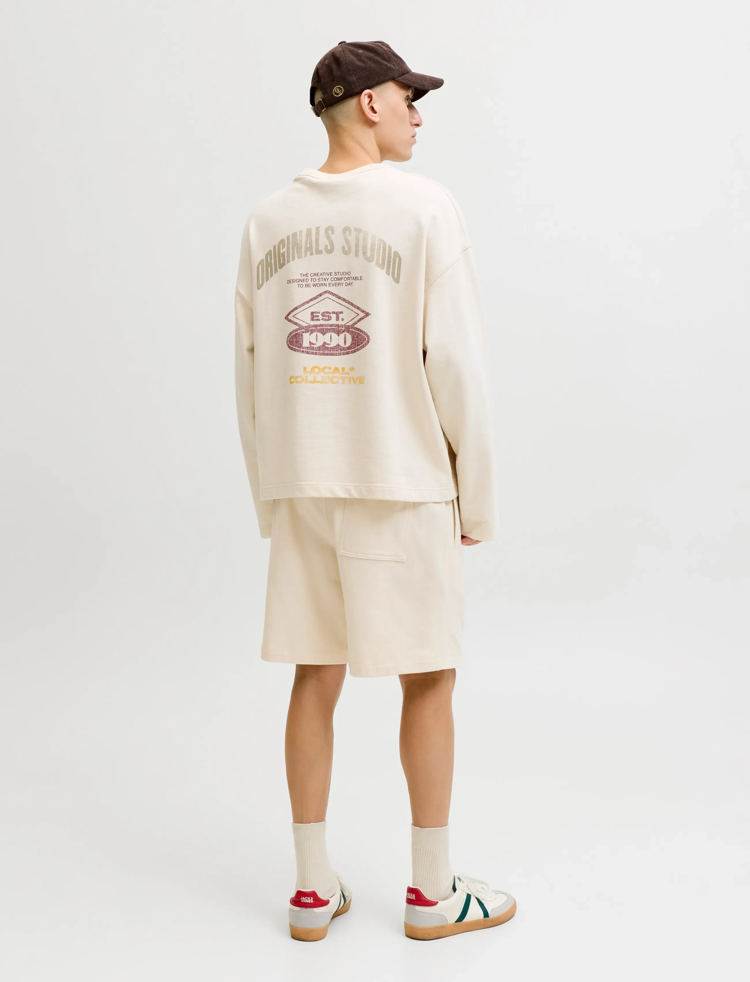 Jack & Jones - JPSTKARL NORREBRO SWEAT SHORTS REG SN - sweatshorts - antique white - 3