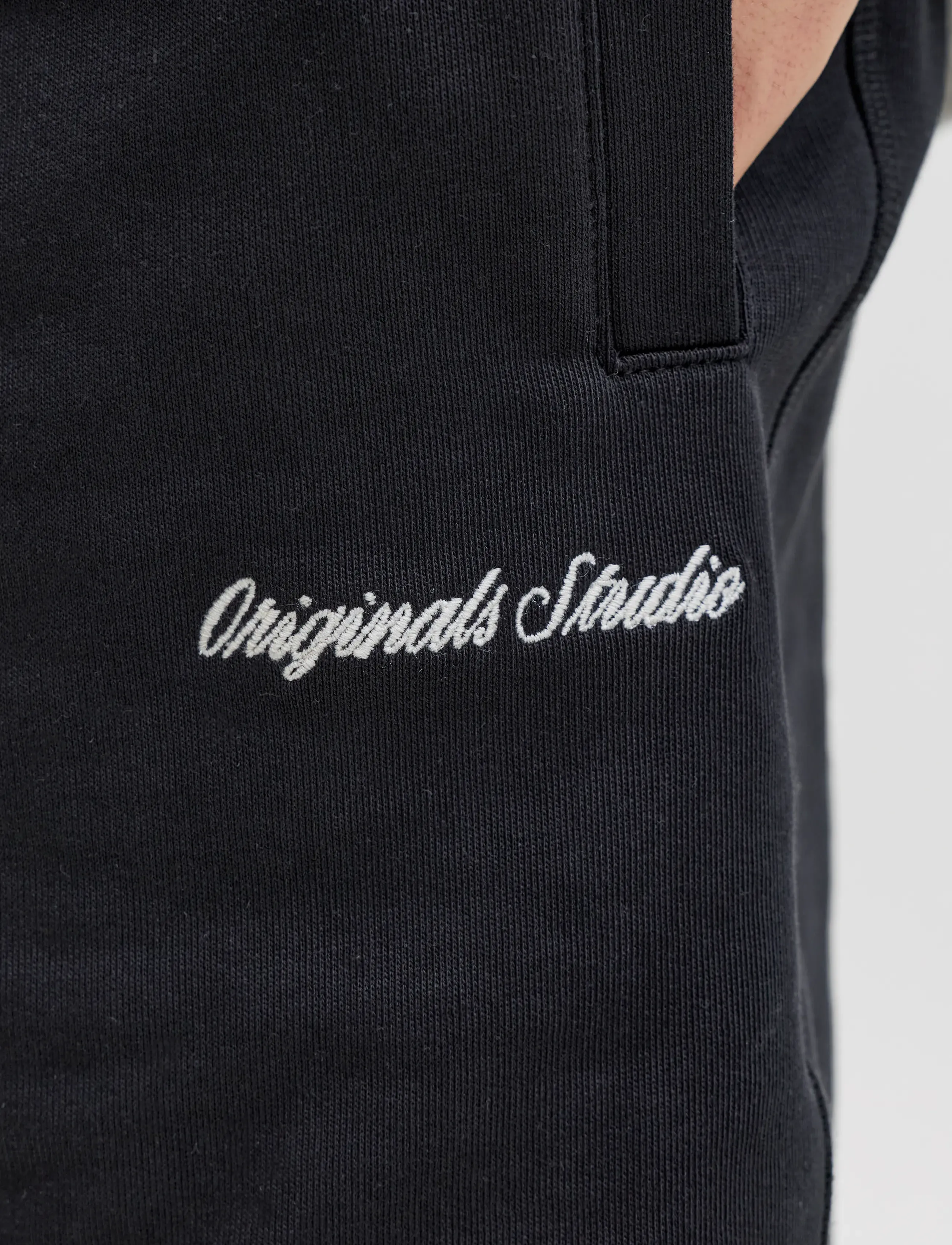 Jack & Jones JPSTKARL NORREBRO SWEAT SHORTS REG SN - Riided - BLACK / black