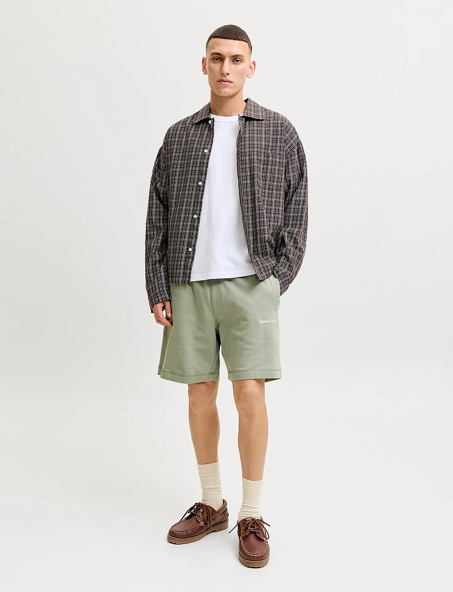 Jack & Jones - JPSTKARL NORREBRO SWEAT SHORTS REG SN - sweatshorts - seagrass - 4