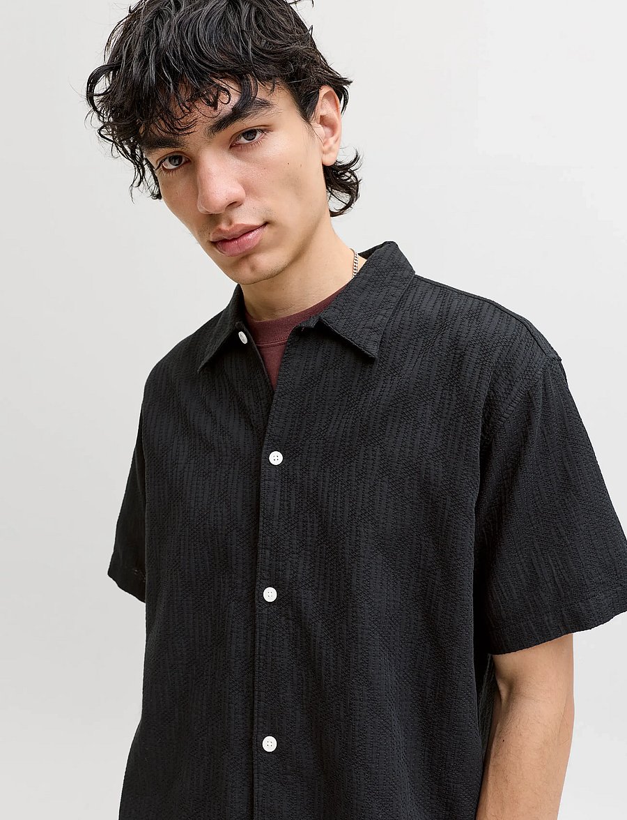 Jack & Jones - JORMONTAUK WAVY TEXTURE SHIRT SS SN - lyhythihaiset kauluspaidat - black - 4