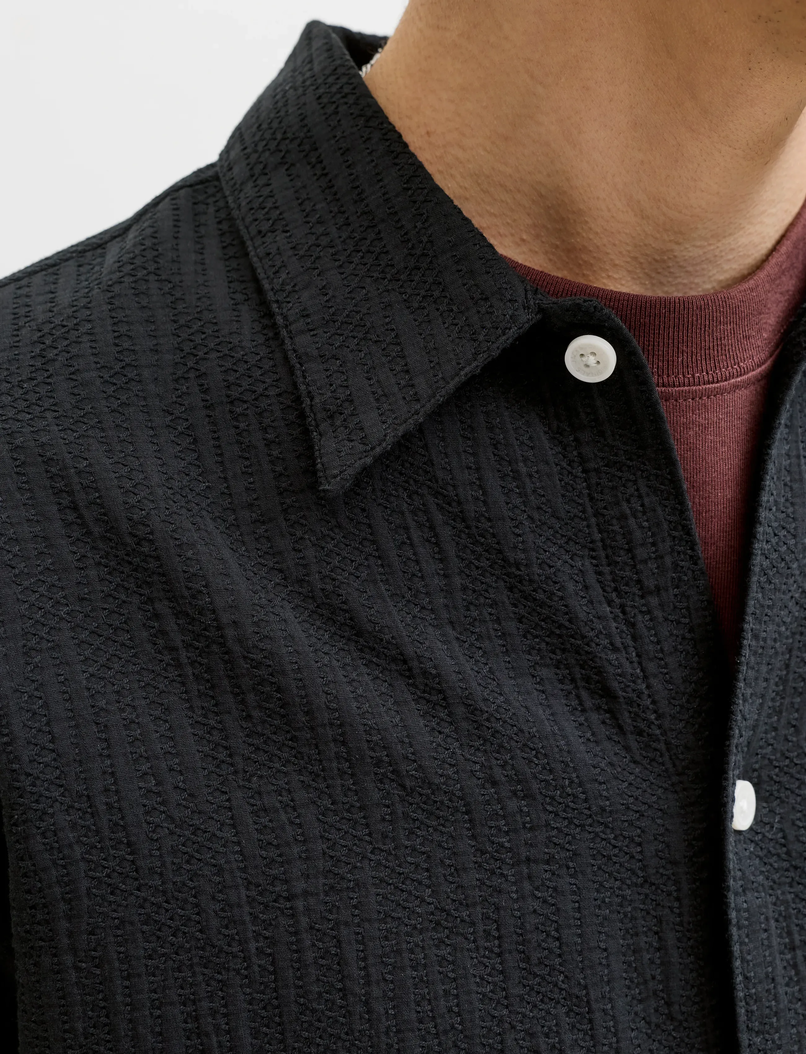Jack & Jones - JORMONTAUK WAVY TEXTURE SHIRT SS SN - short-sleeved shirts - black - 5