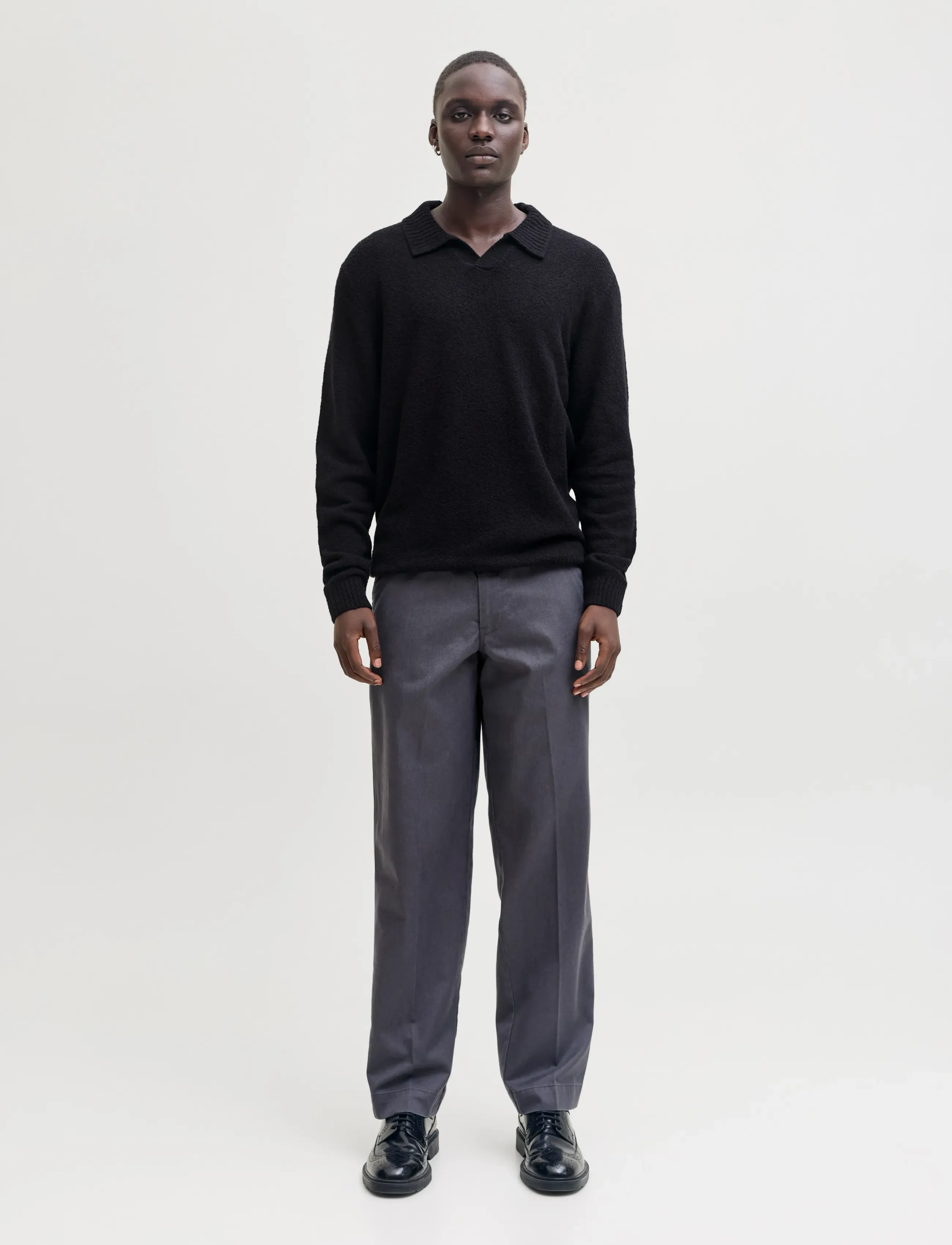 Jack & Jones - JPRBLAMAVERICK KNIT SPLIT NECK STYD AW25 - långärmade stickade pikétröjor - black - 3