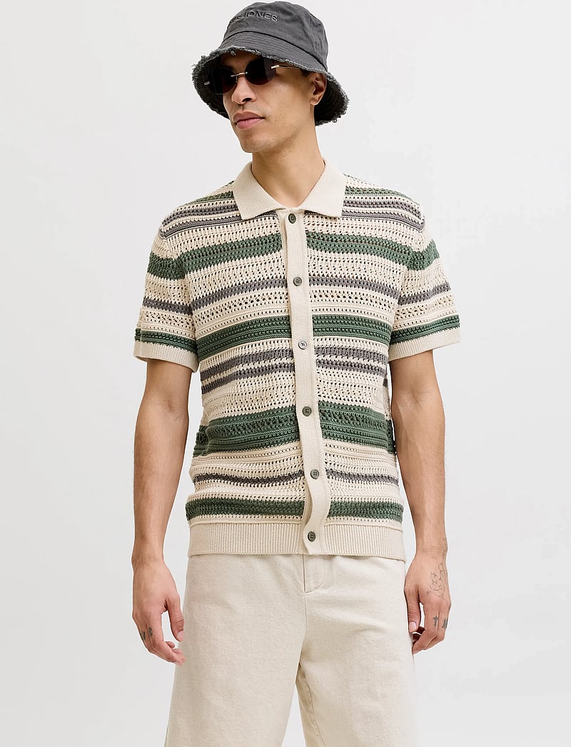Jack & Jones - JPRBLUHAMILTON BUTTON THROUGH POLO SS - gestrickte polohemden - laurel wreath - 0