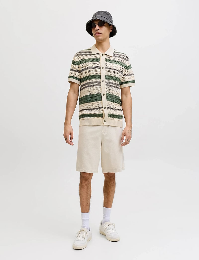 Jack & Jones - JPRBLUHAMILTON BUTTON THROUGH POLO SS - gestrickte polohemden - laurel wreath - 3