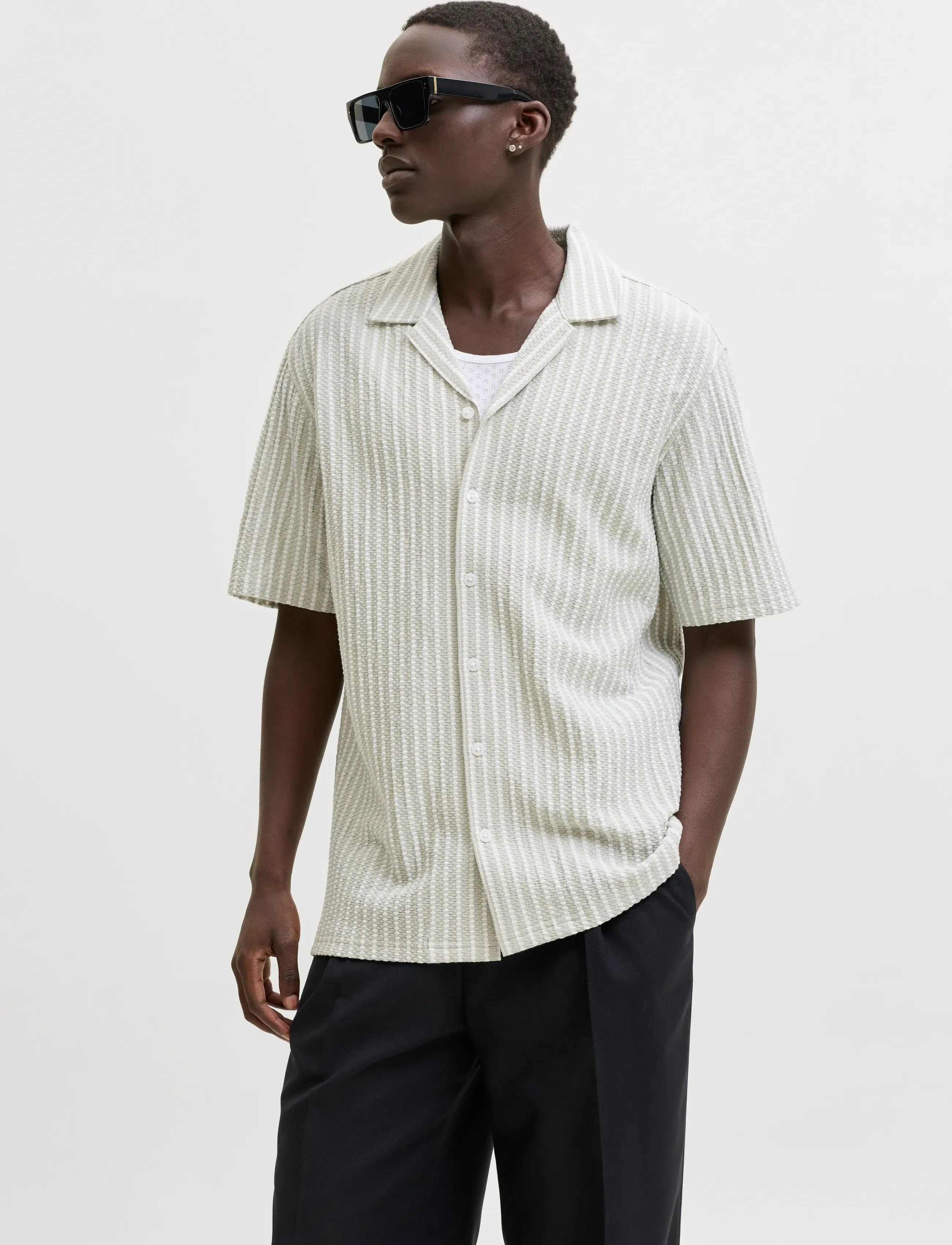 Jack & Jones JPRBLADOUGLAS JERSEY S/S SHIRT SN - Kollektionen - ALFALFA / multi