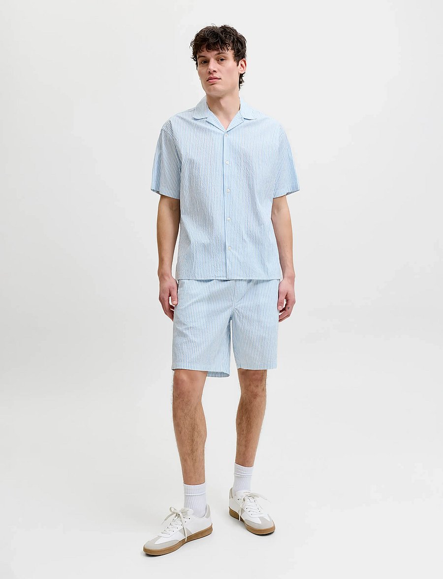 Jack & Jones - JJMILO SEERSUCKER RESORT SHIRT SS SET MP - triibulised särgid - cashmere blue - 0