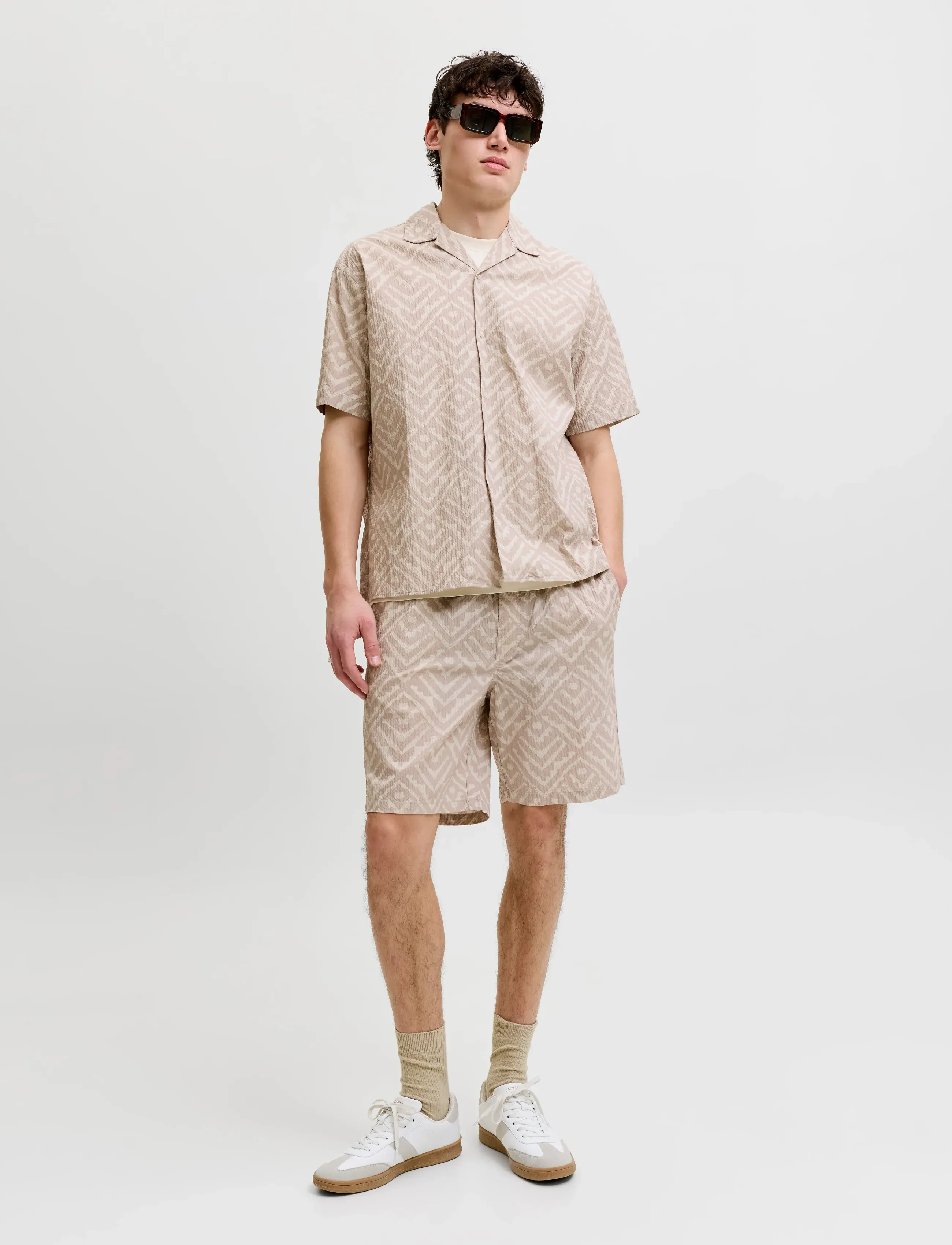 Jack & Jones - JJMILO SEERSUCKER RESORT SHIRT SS SET MP - gestreepte overhemden - moonbeam - 4