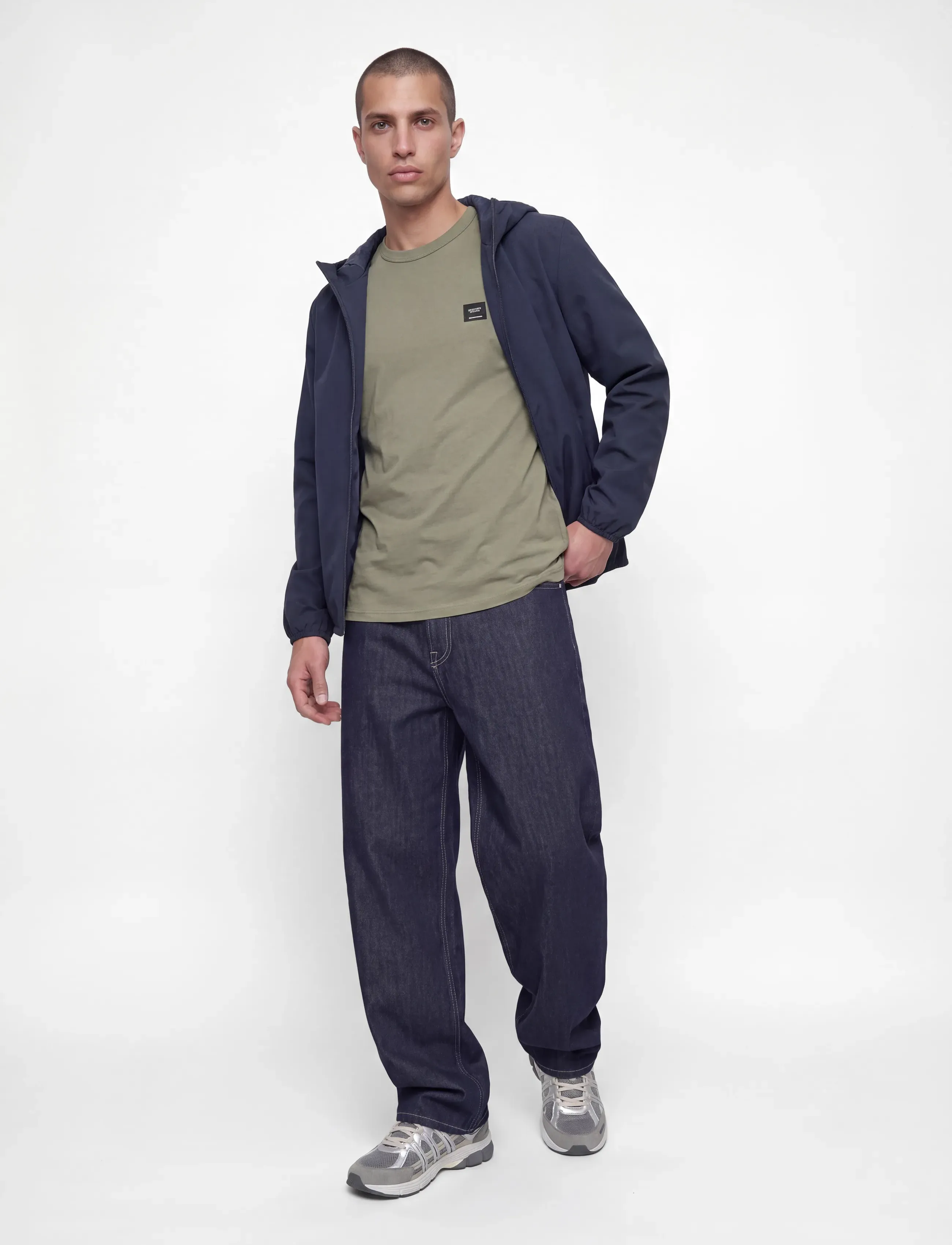 Jack & Jones - JJCLEVELAND TEE SS CREW NECK SN - kortärmade t-shirts - vetiver - 5