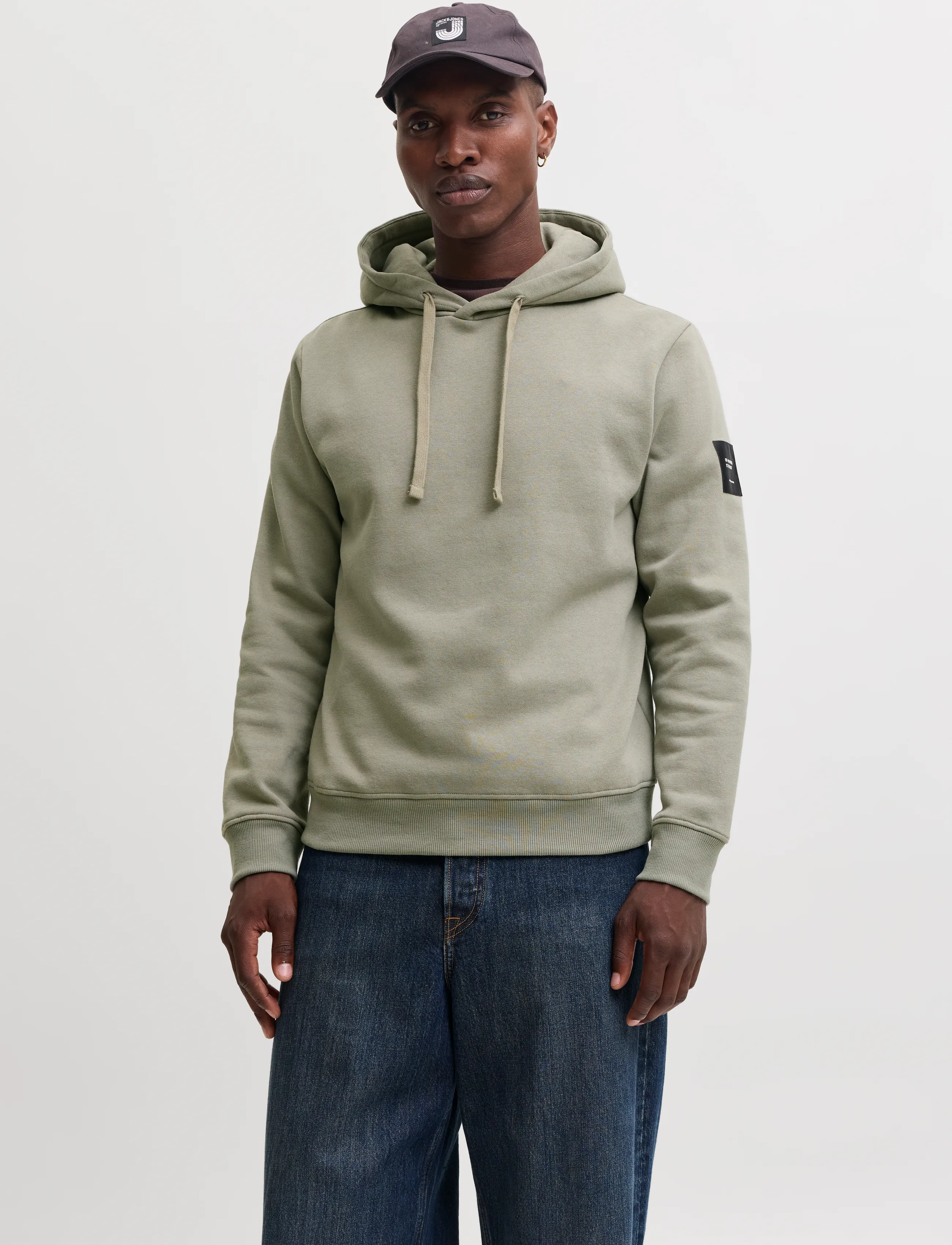 Jack & Jones JJCLEVELAND SWEAT HOOD SN - Kapuzenpullover - VETIVER / khaki/green
