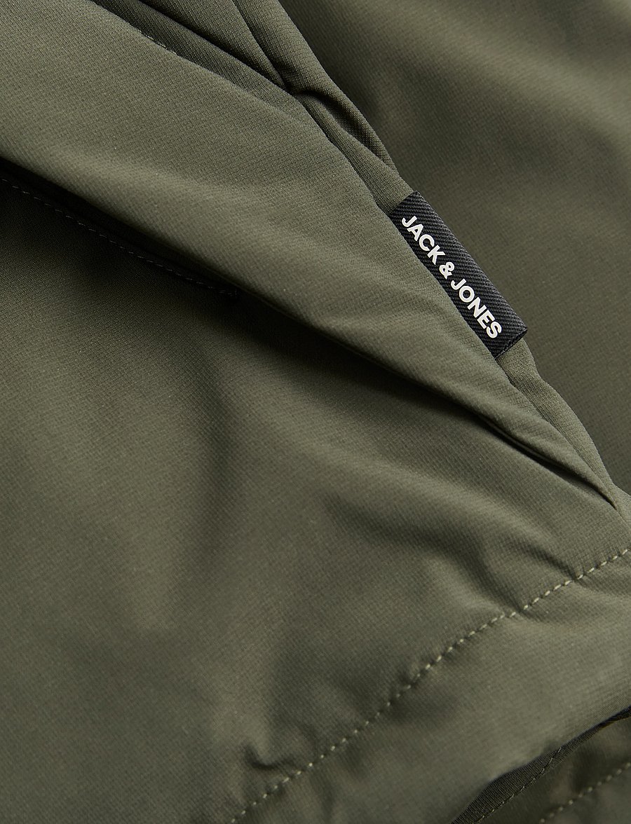 Jack & Jones - JJESOHO PUFFER HOOD AW26 SN - dunjakker - rosin - 3