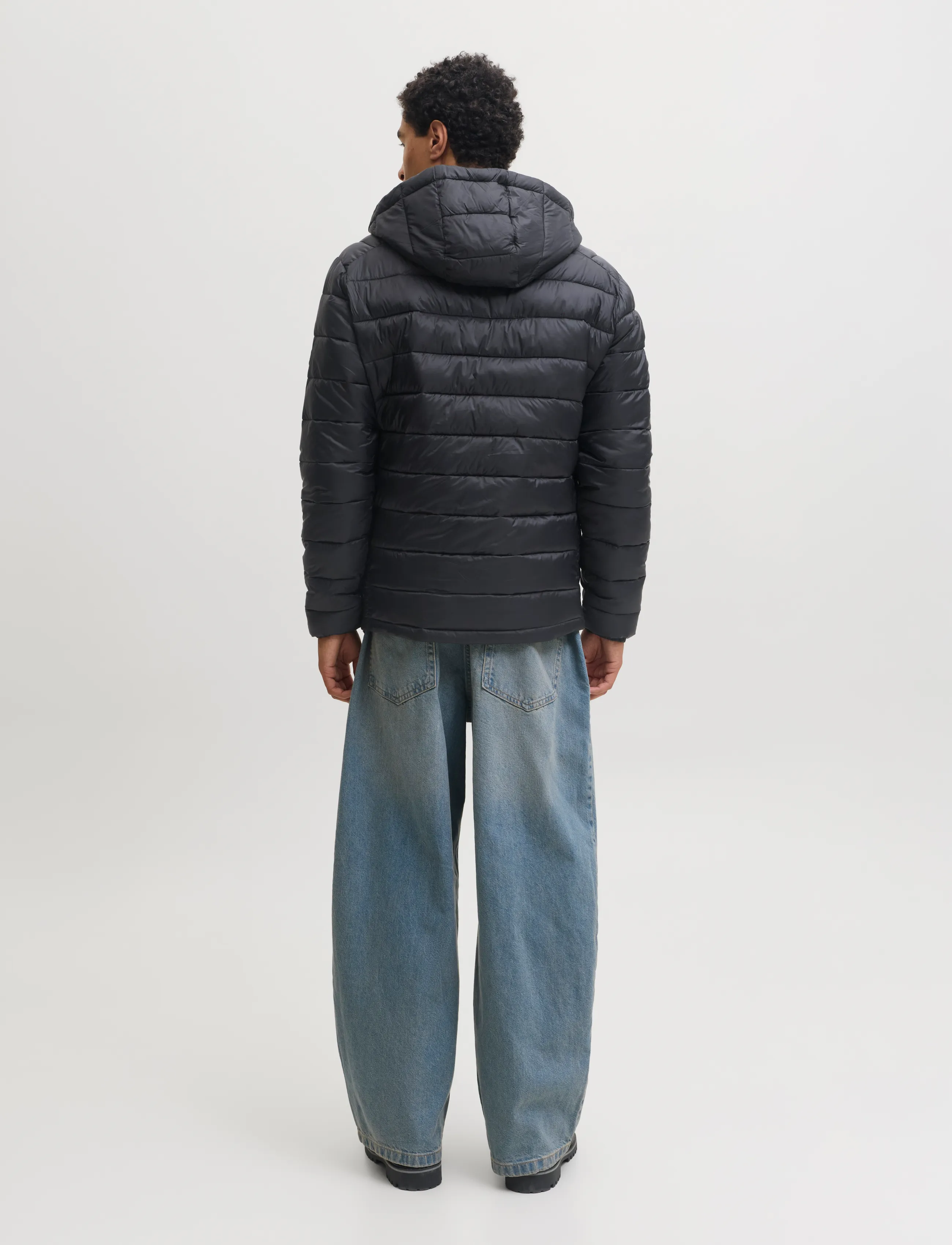 Jack & Jones - JJEKINGSLEY LIGHT PUFFER HOOD NOOS - black - 2