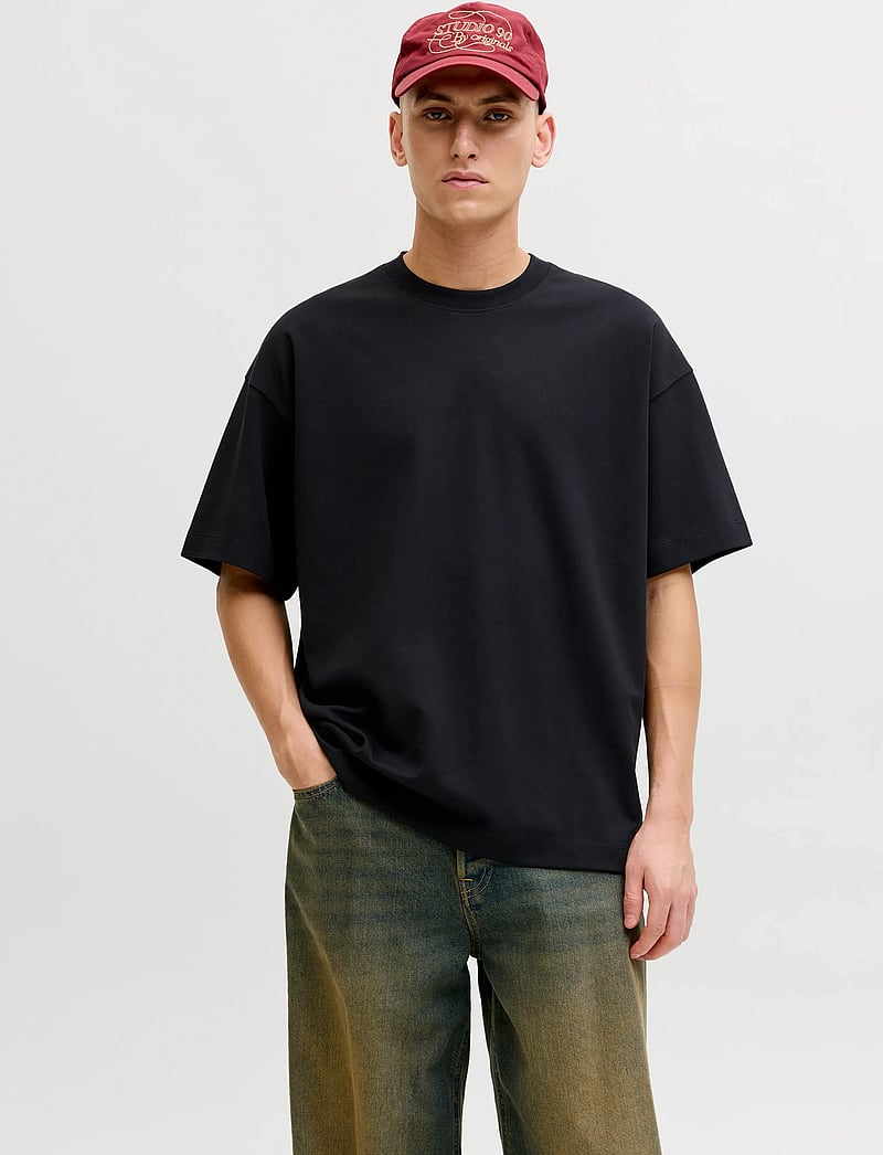 Jack & Jones - JJEBARRON TEE SS O-NECK NOOS - kortærmede t-shirts - black - 0