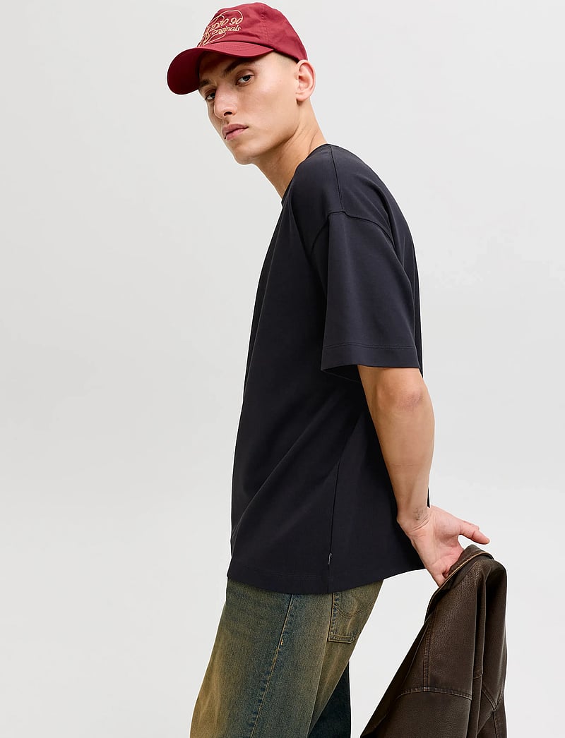 Jack & Jones - JJEBARRON TEE SS O-NECK NOOS - kortærmede t-shirts - black - 4