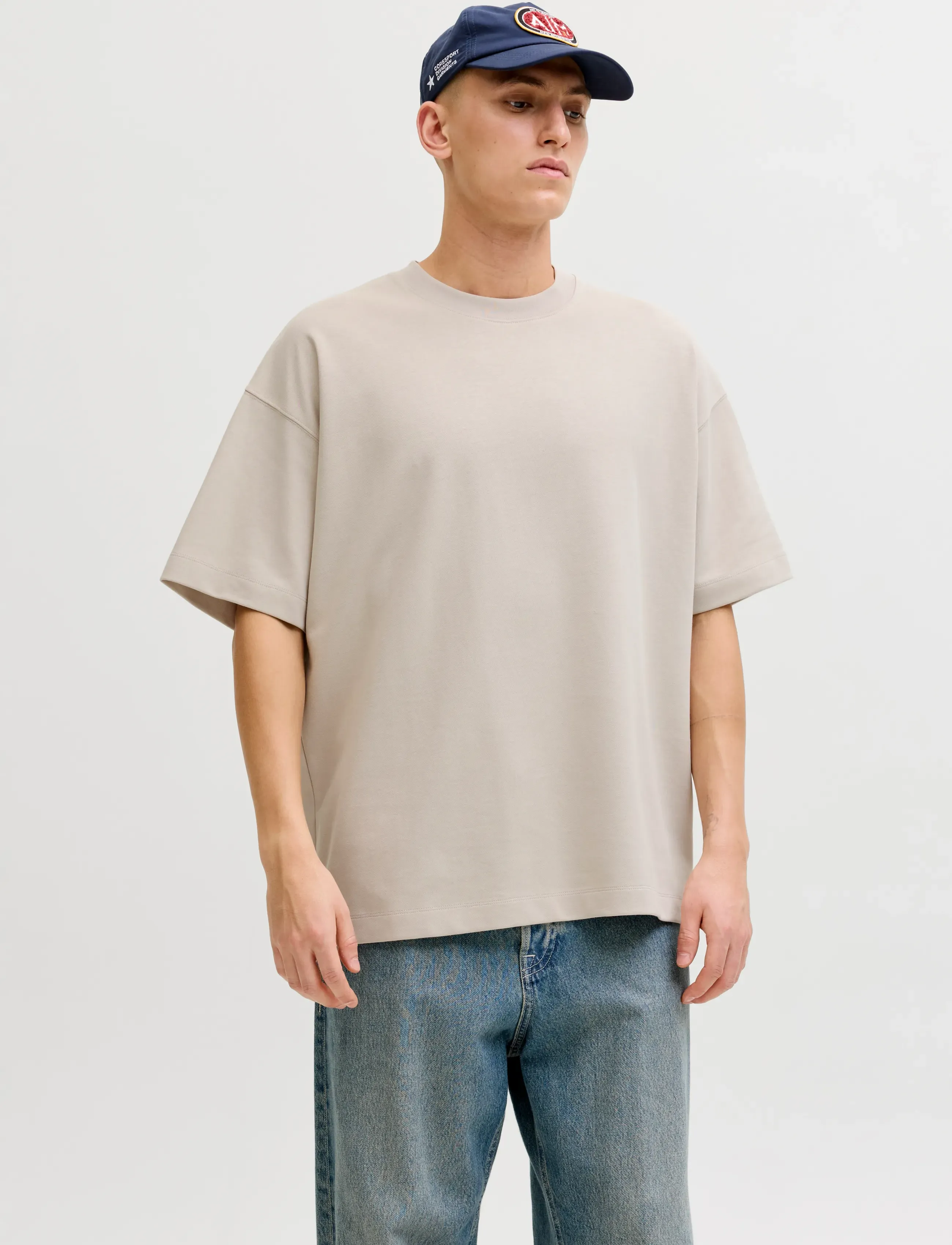 Jack & Jones JJEBARRON TEE SS O-NECK NOOS - Tøj - MOONBEAM / cream