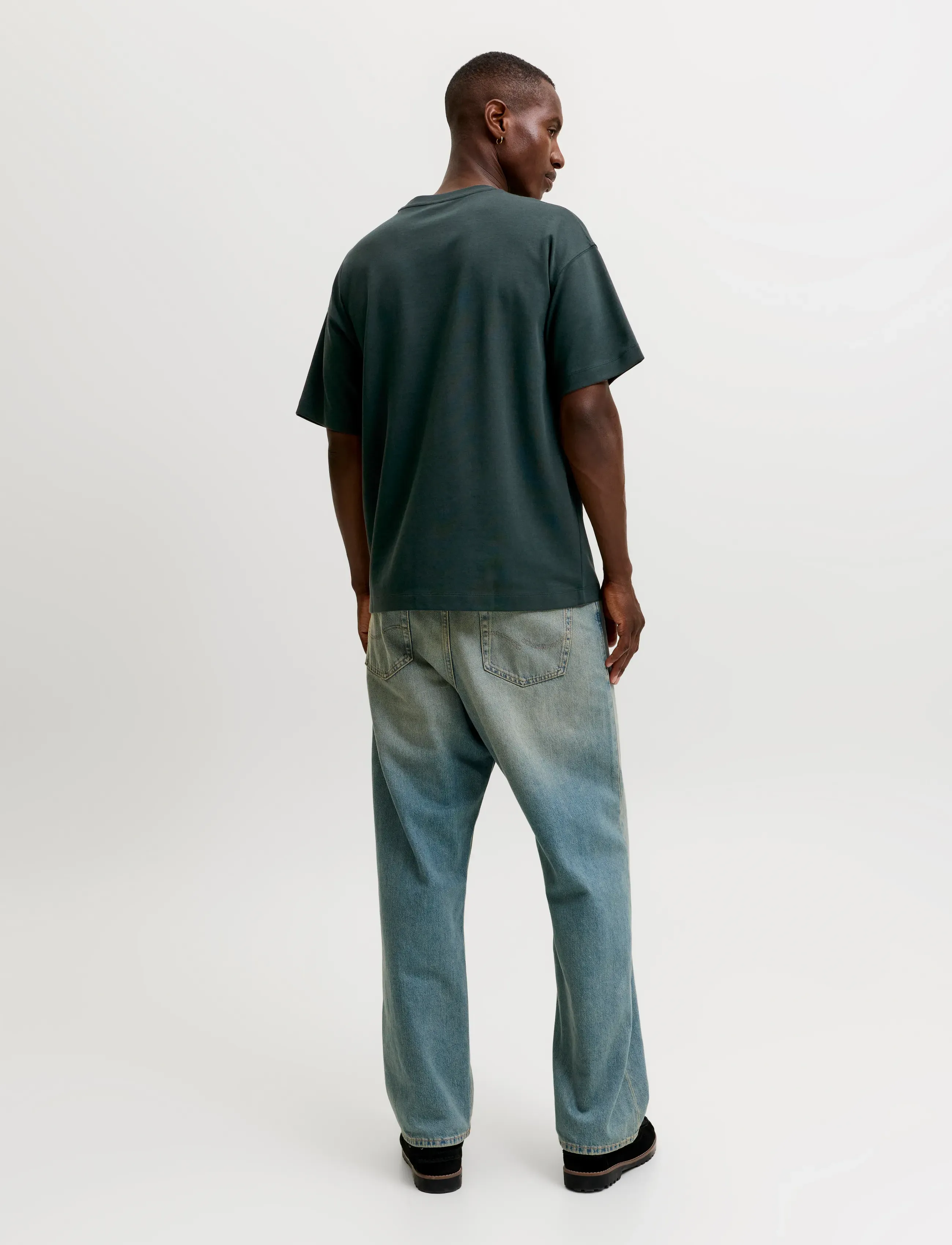 Jack & Jones - JJEBARRON TEE SS O-NECK NOOS - short-sleeved t-shirts - scarab - 3