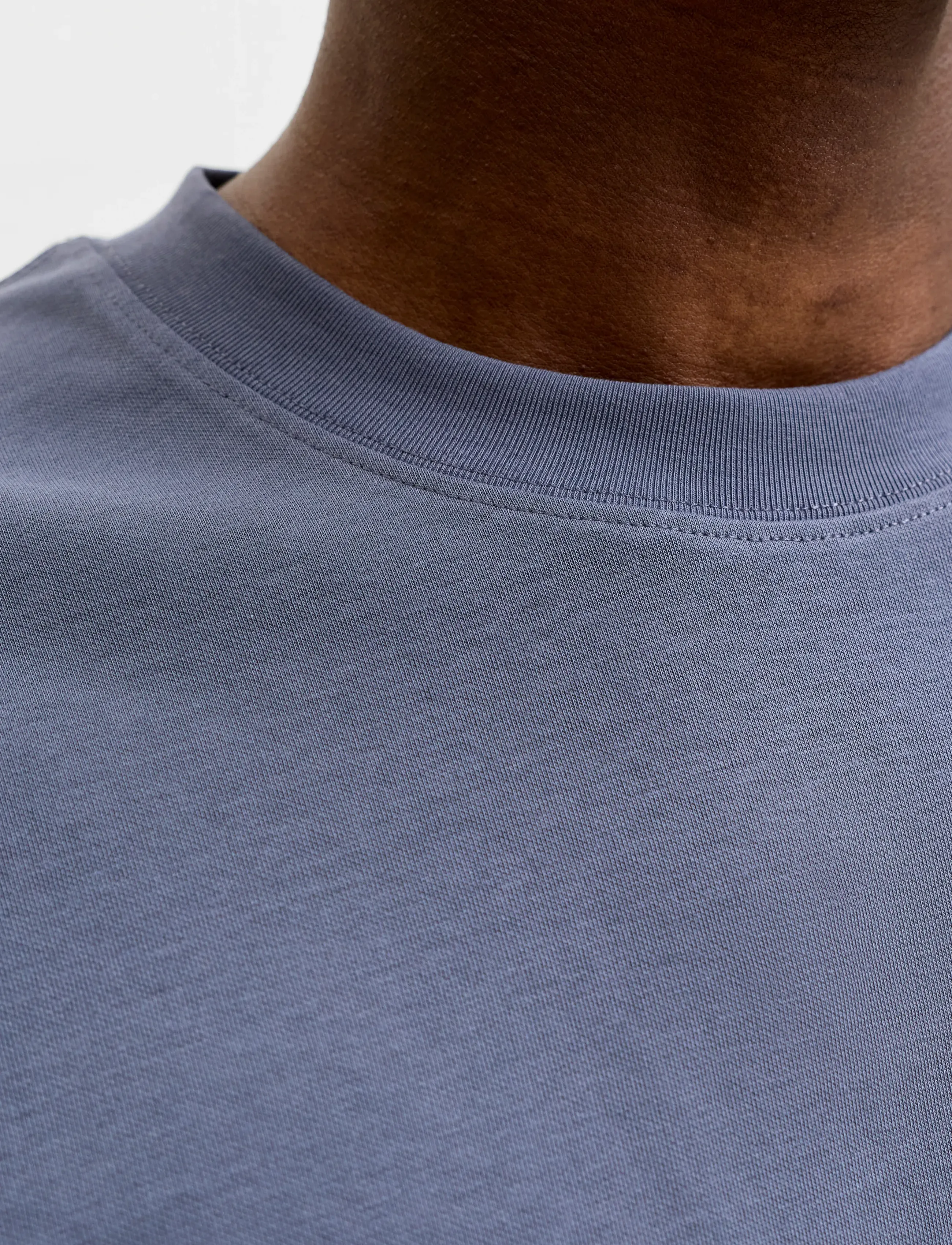 Jack & Jones - JJEBARRON TEE SS O-NECK NOOS - short-sleeved t-shirts - turbulence - 4