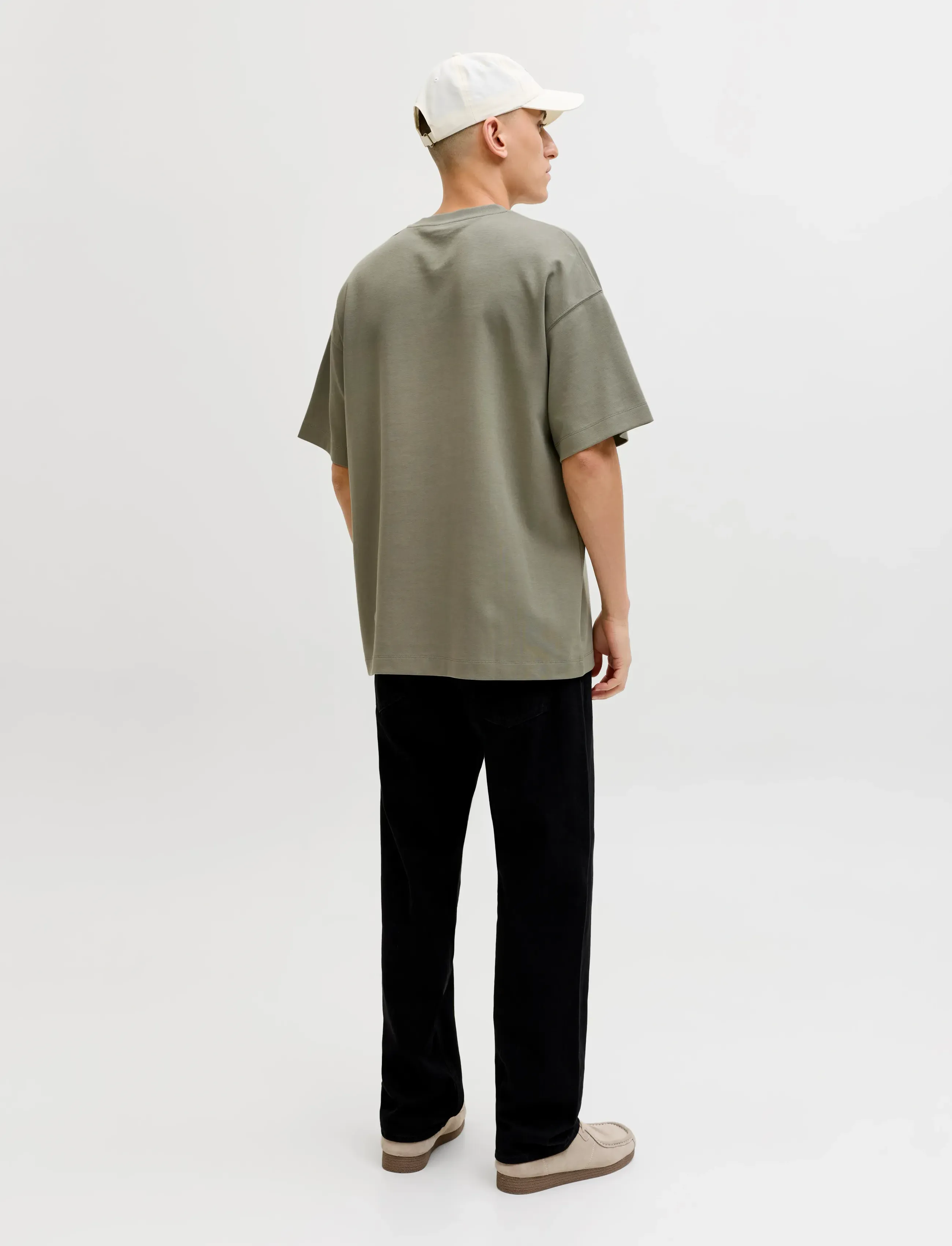 Jack & Jones - JJEBARRON TEE SS O-NECK NOOS - short-sleeved t-shirts - vetiver - 2