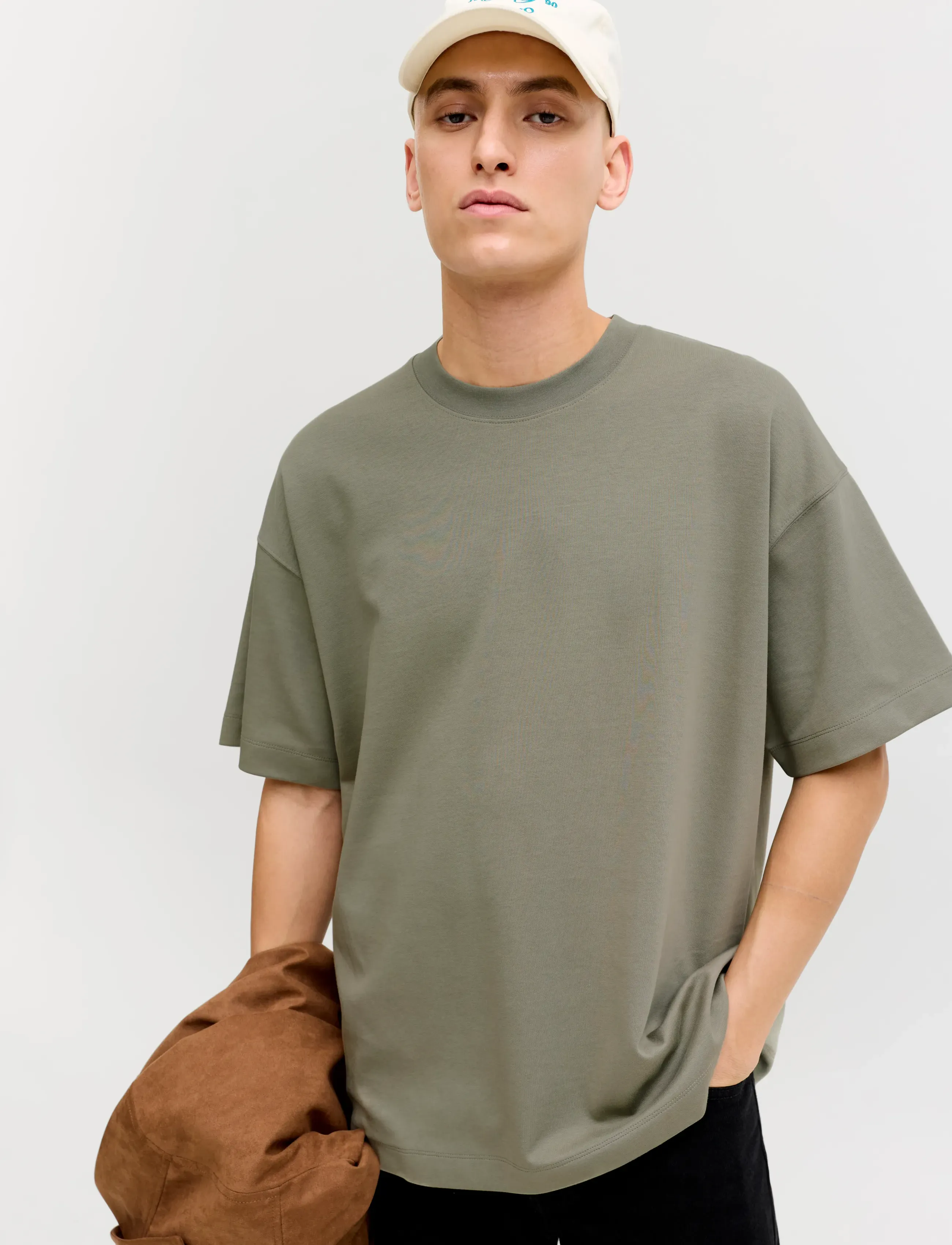 Jack & Jones - JJEBARRON TEE SS O-NECK NOOS - lühikeste varrukatega t-särgid - vetiver - 5