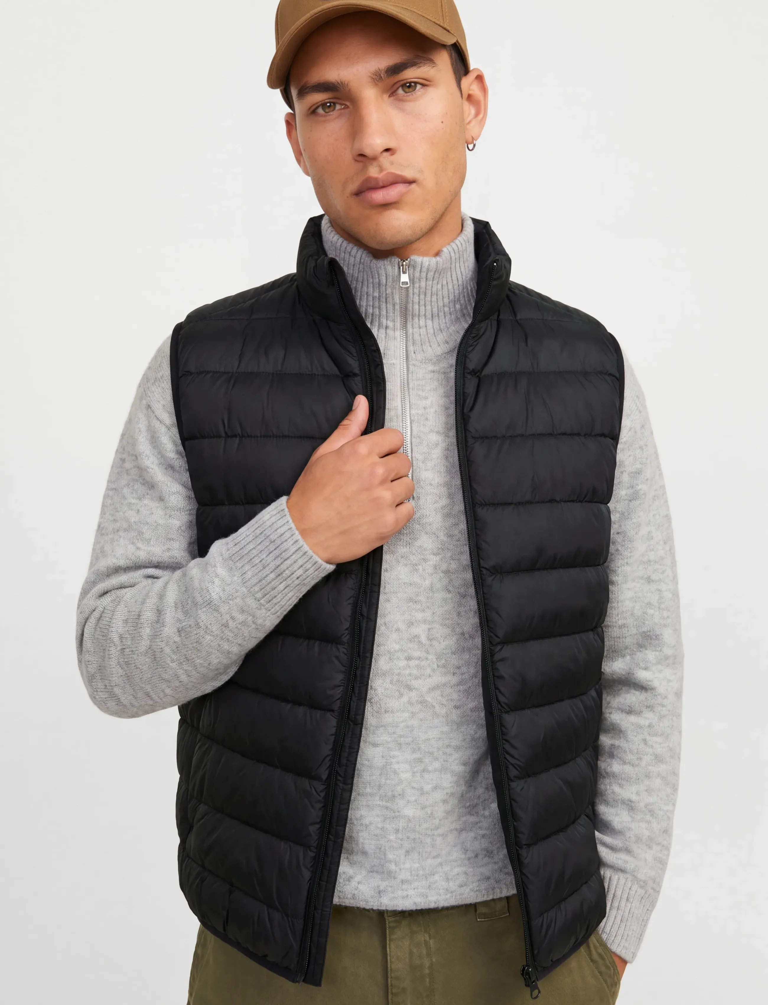 Jack & Jones - JJEBERG LIGHT DOWN BODYWARMER NOOS - herbstliche kleidung - black - 4