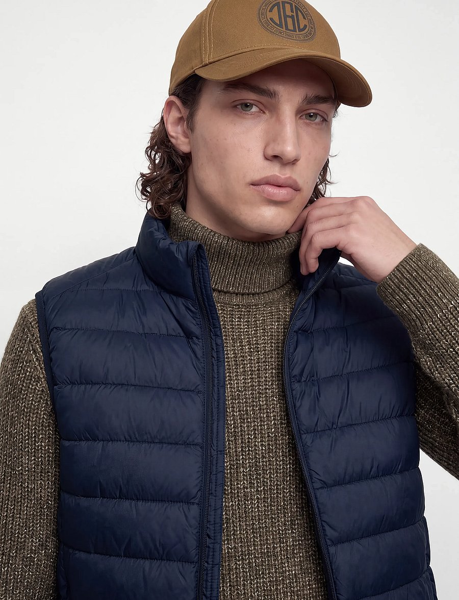 Jack & Jones - JJEBERG LIGHT DOWN BODYWARMER NOOS - vestid - sky captain - 4