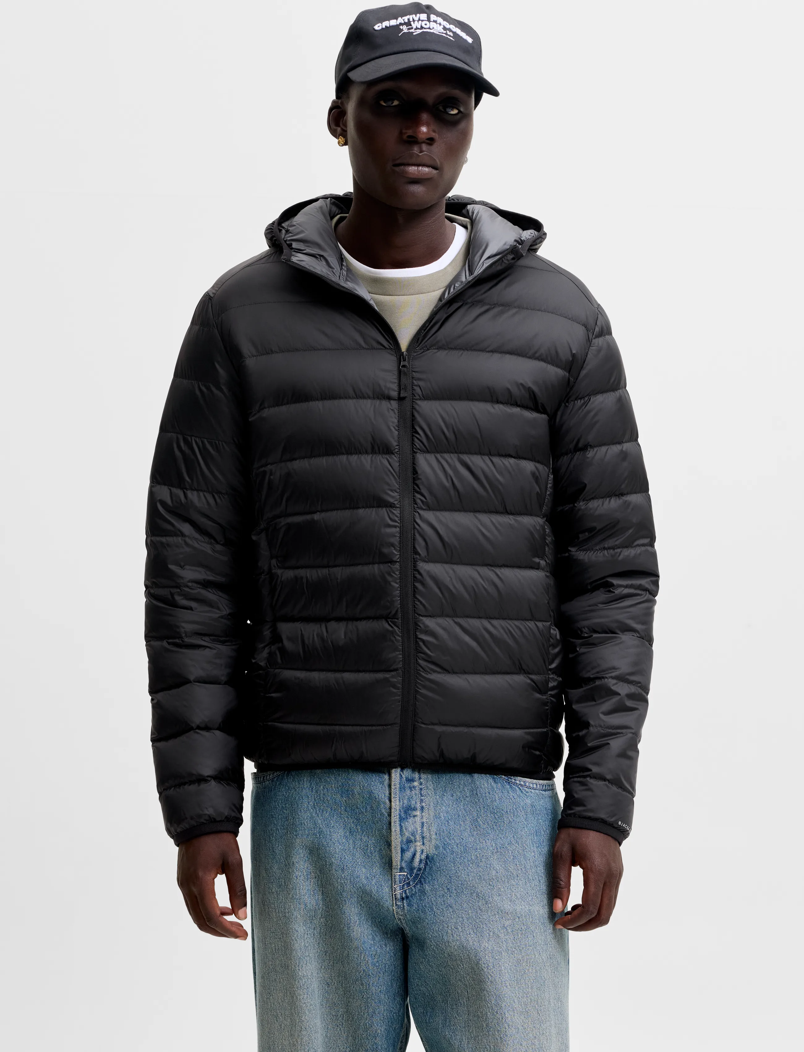 Jack & Jones JJEBERG LIGHT DOWN PUFFER HOOD NOOS - Üleriided - BLACK / black