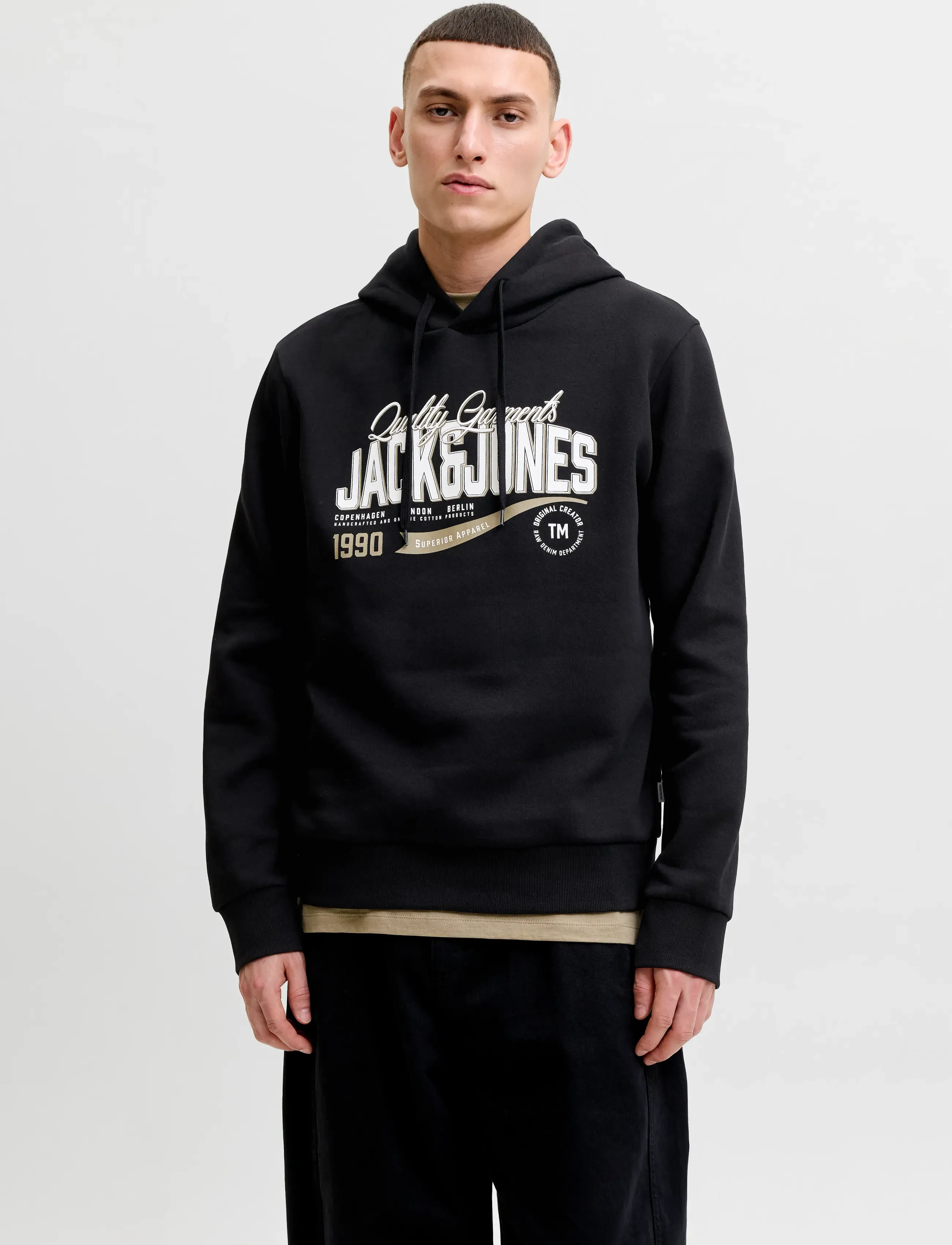 Jack & Jones JJELOGO SWEAT HOOD 2 COL AW26 SN - Truien en hoodies - BLACK / black