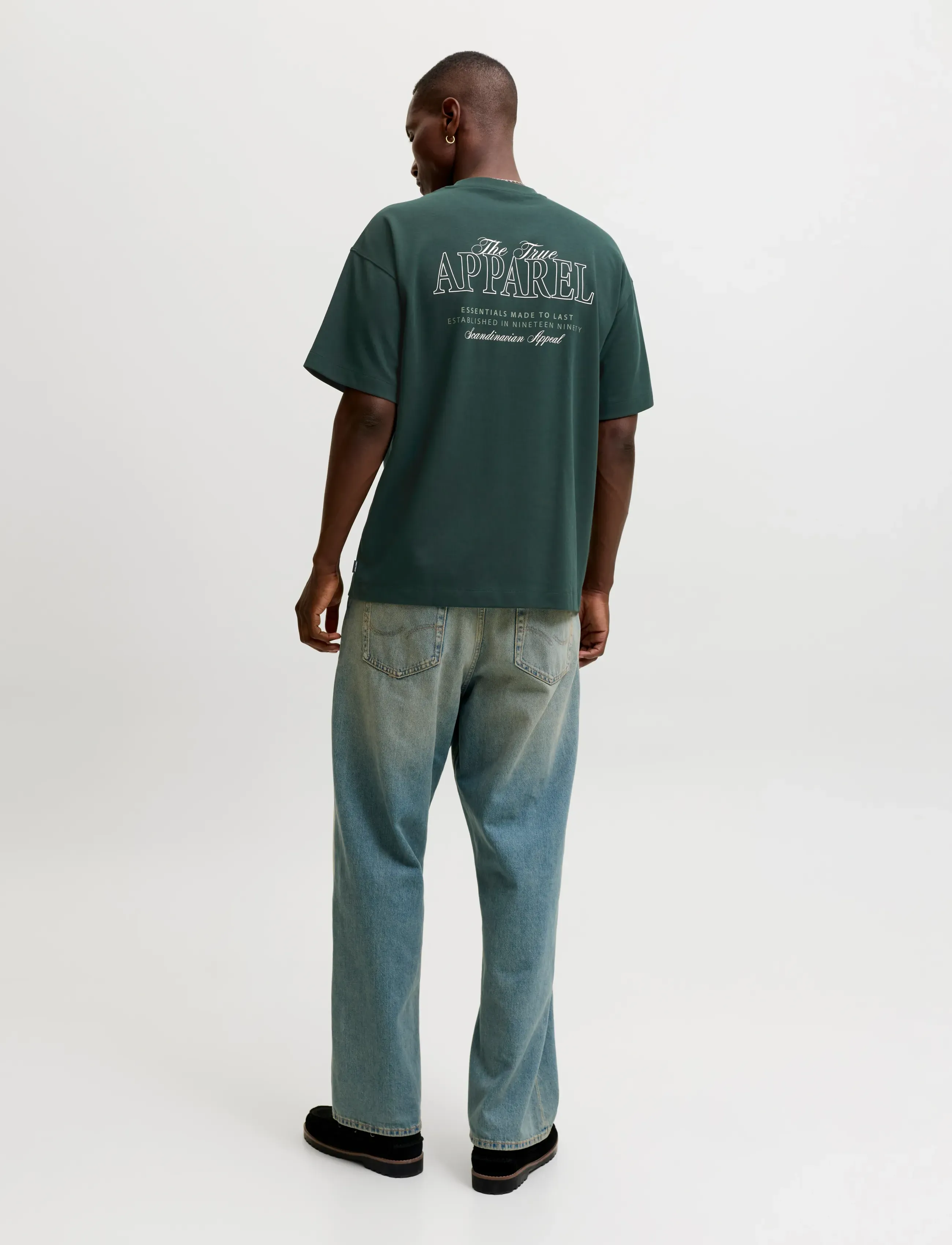 Jack & Jones - JJEBARRON STUDIO TEE SS O-NECK SN - lühikeste varrukatega t-särgid - scarab - 3