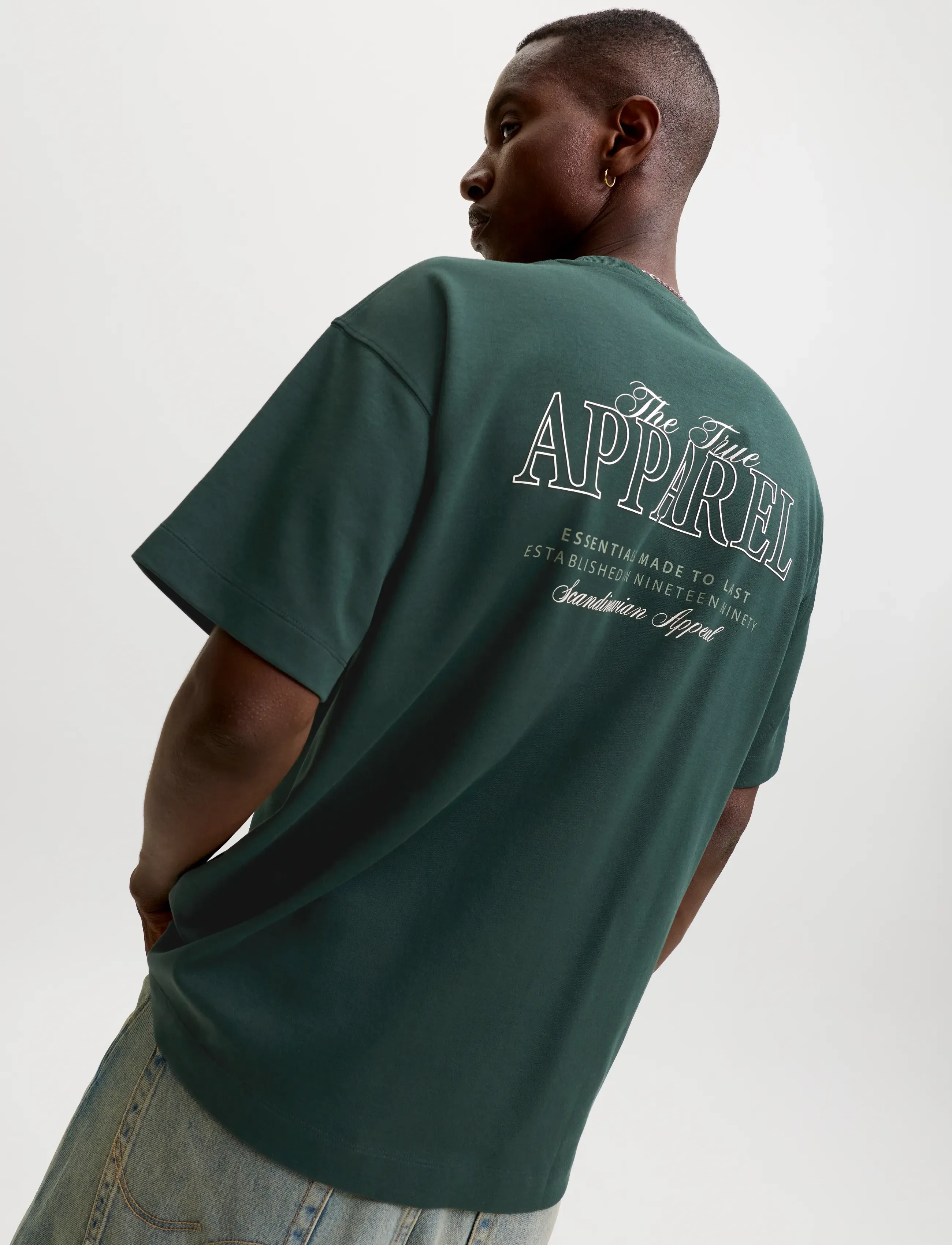 Jack & Jones - JJEBARRON STUDIO TEE SS O-NECK SN - lühikeste varrukatega t-särgid - scarab - 5