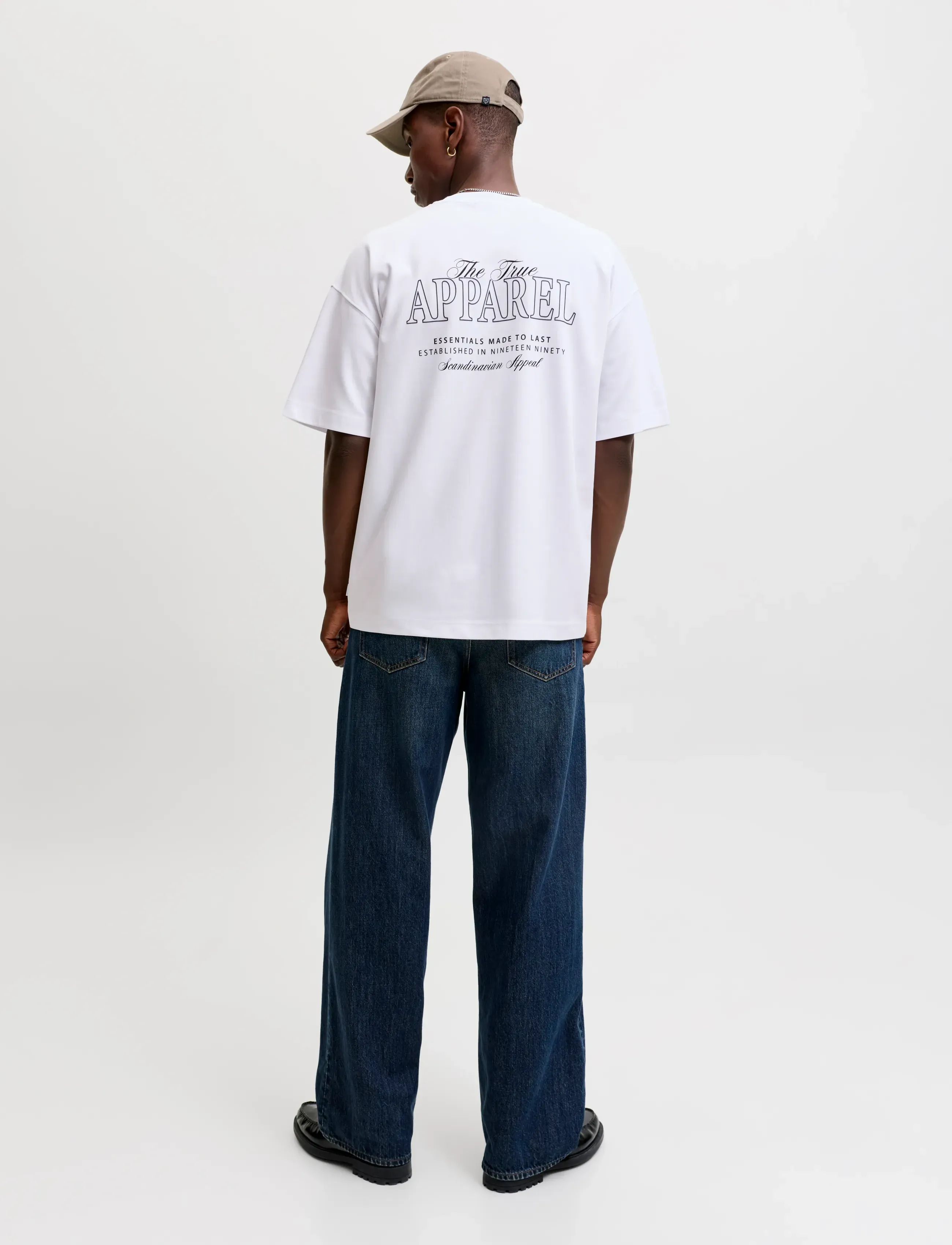 Jack & Jones - JJEBARRON STUDIO TEE SS O-NECK SN - white - 3