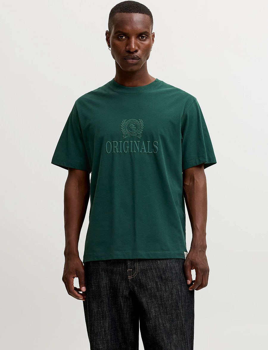 Jack & Jones - JORFREDERIKSBERG MONOGRAM TEE SS CN SN - kurzärmelige t-shirts - pine grove - 0