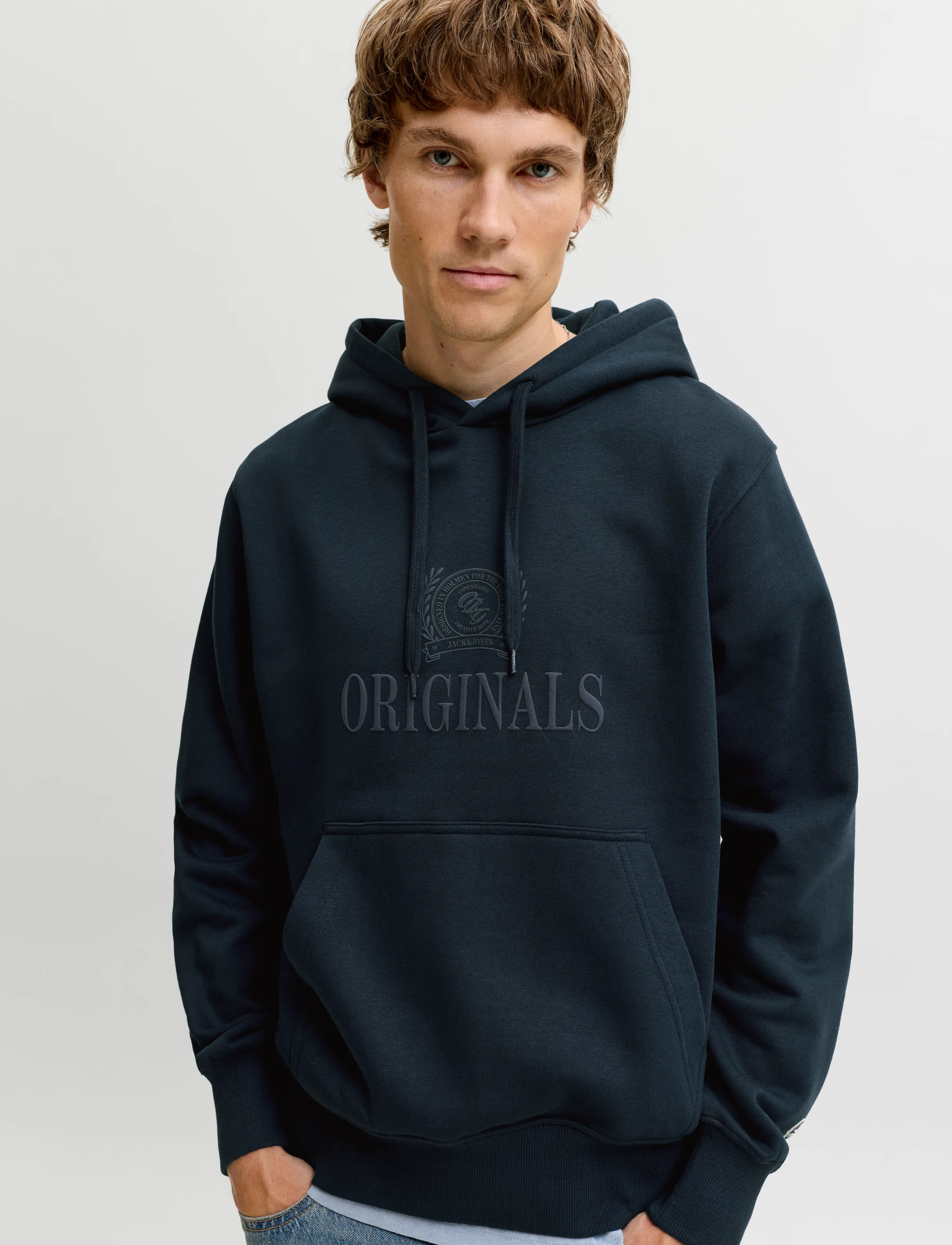 JACK & JONES Jorfrederiksberg Monogram Sweat Hood Sn hoodies herr – bild 5