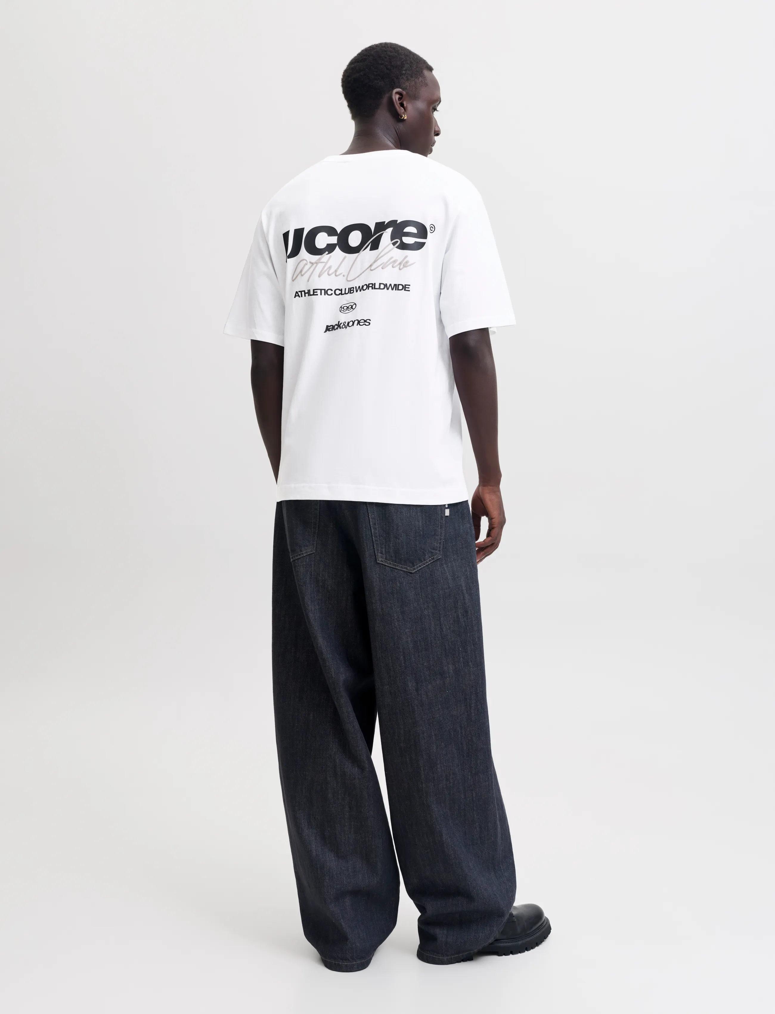 Jack & Jones - JCOCLUB BACK SCRIPT TEE SS CREW NECK SN - kortærmede t-shirts - bright white - 3