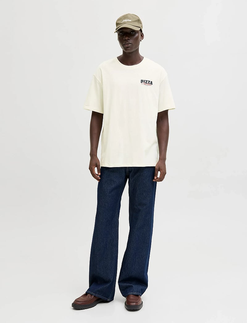 Jack & Jones - JORNAPOLI TEE SS CREW NECK STYD AW25 - kortärmade t-shirts - egret - 4