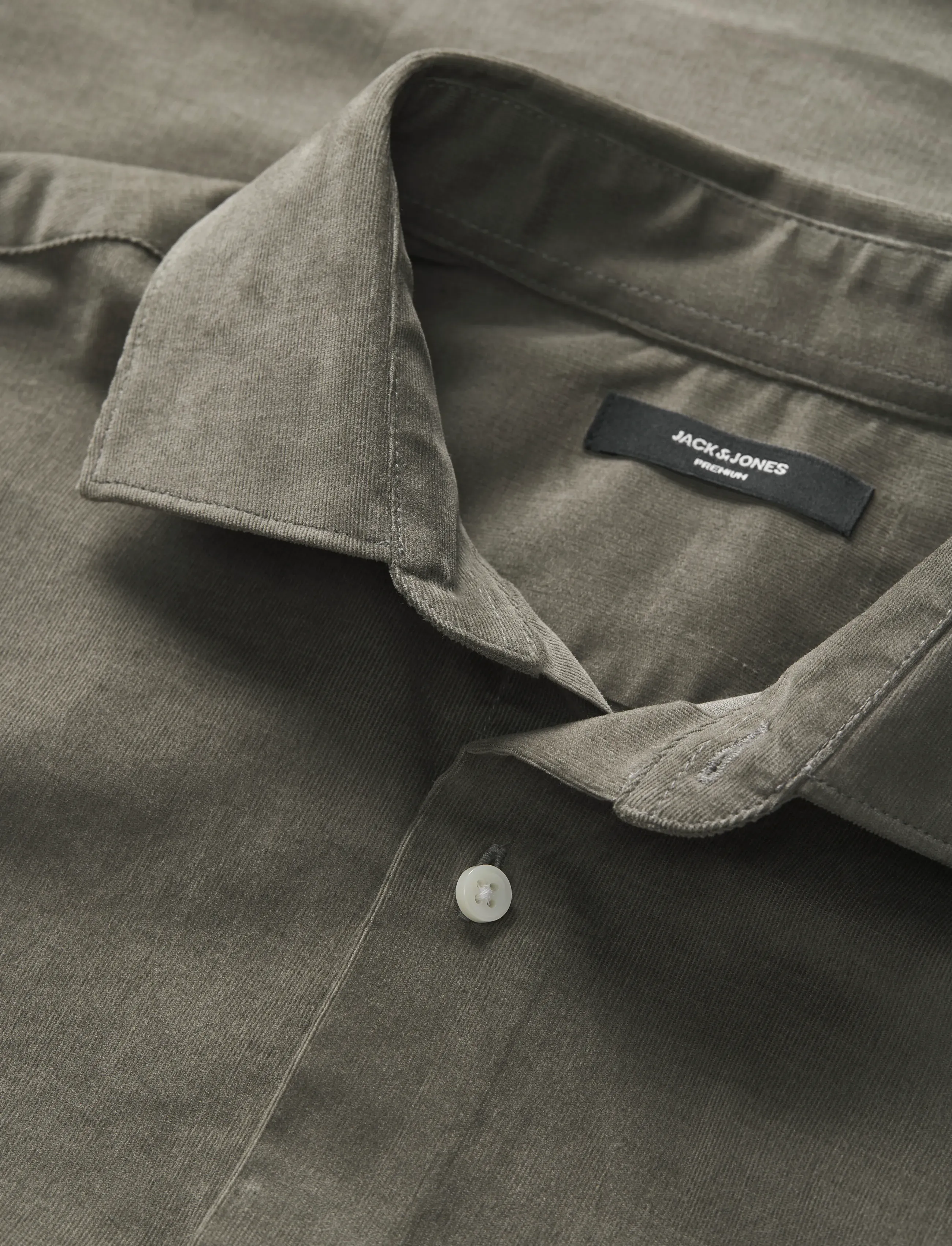 Jack & Jones - JPRBLAPARKER CORDUROY L/S SHIRT BF - velvetsärgid - smokey olive - 2