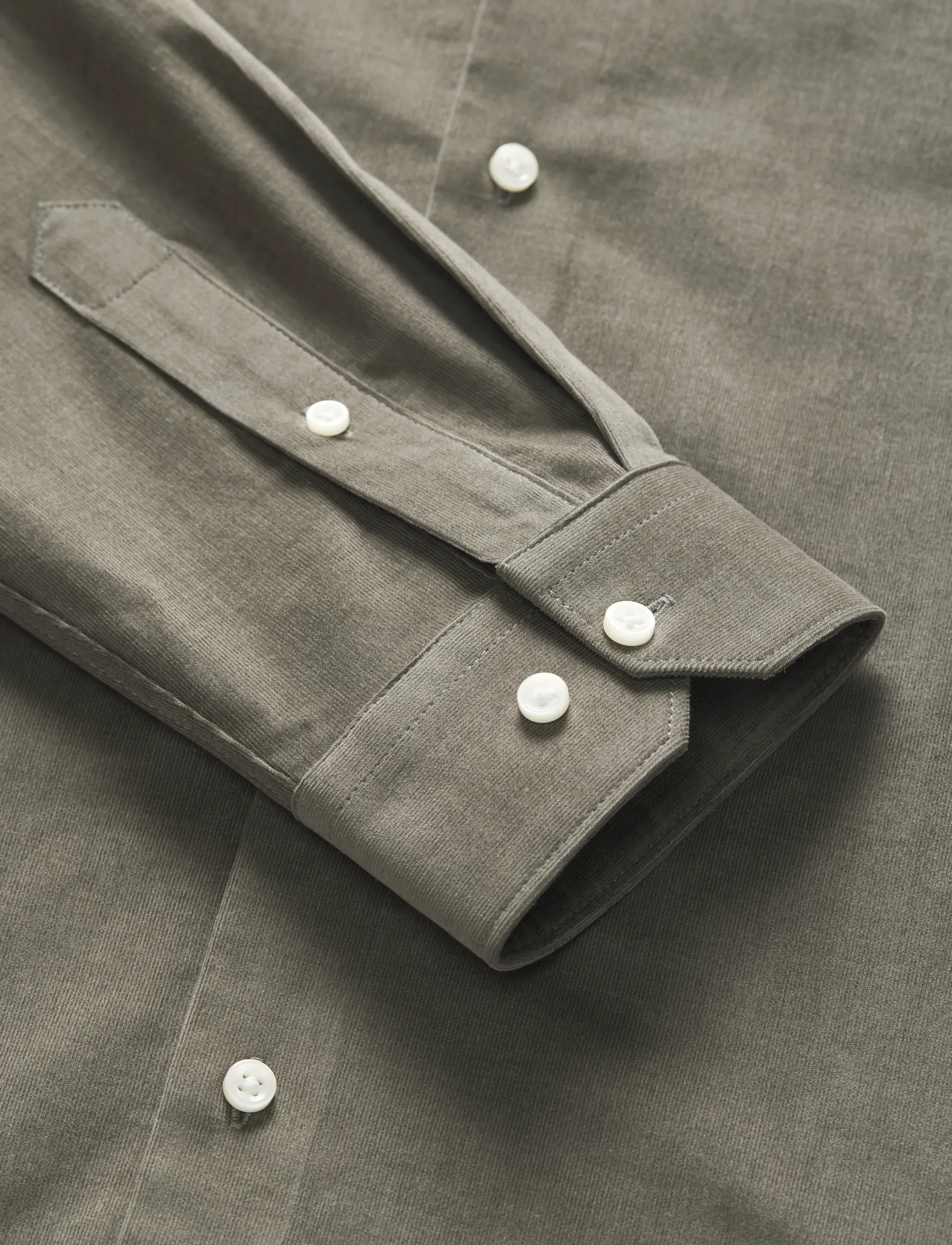 Jack & Jones - JPRBLAPARKER CORDUROY L/S SHIRT BF - velvetsärgid - smokey olive - 3