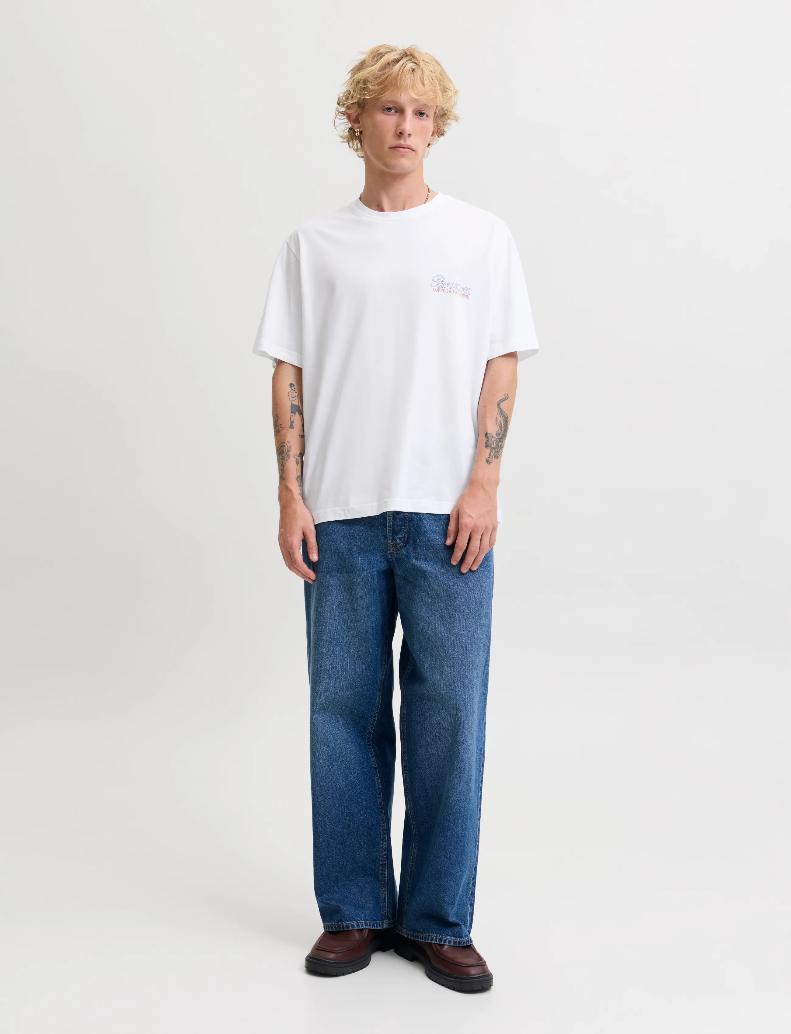 Jack & Jones - JORSKETCH TEE SS CREW NECK TG - kurzärmelige t-shirts - bright white - 4